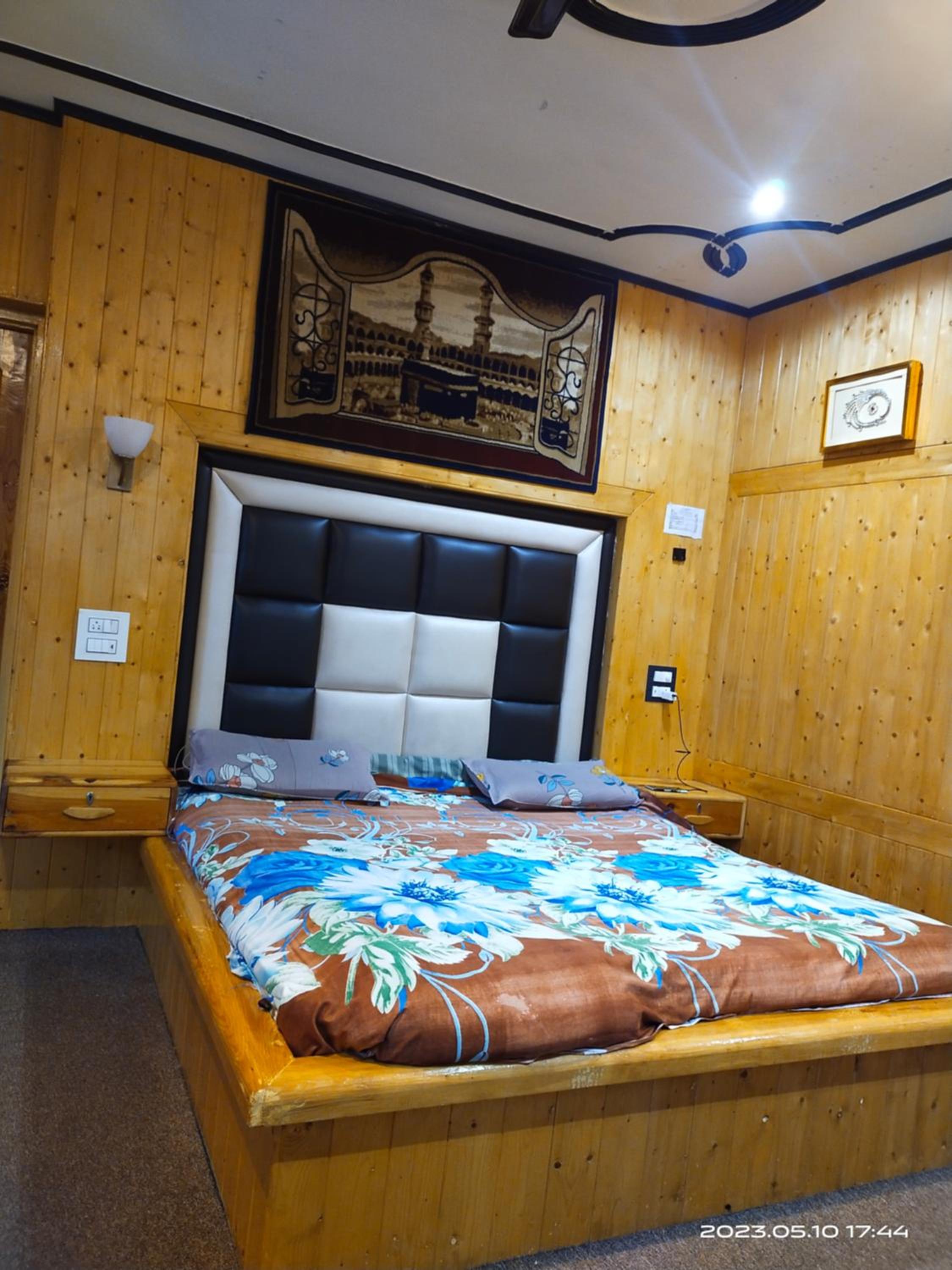Photo 11