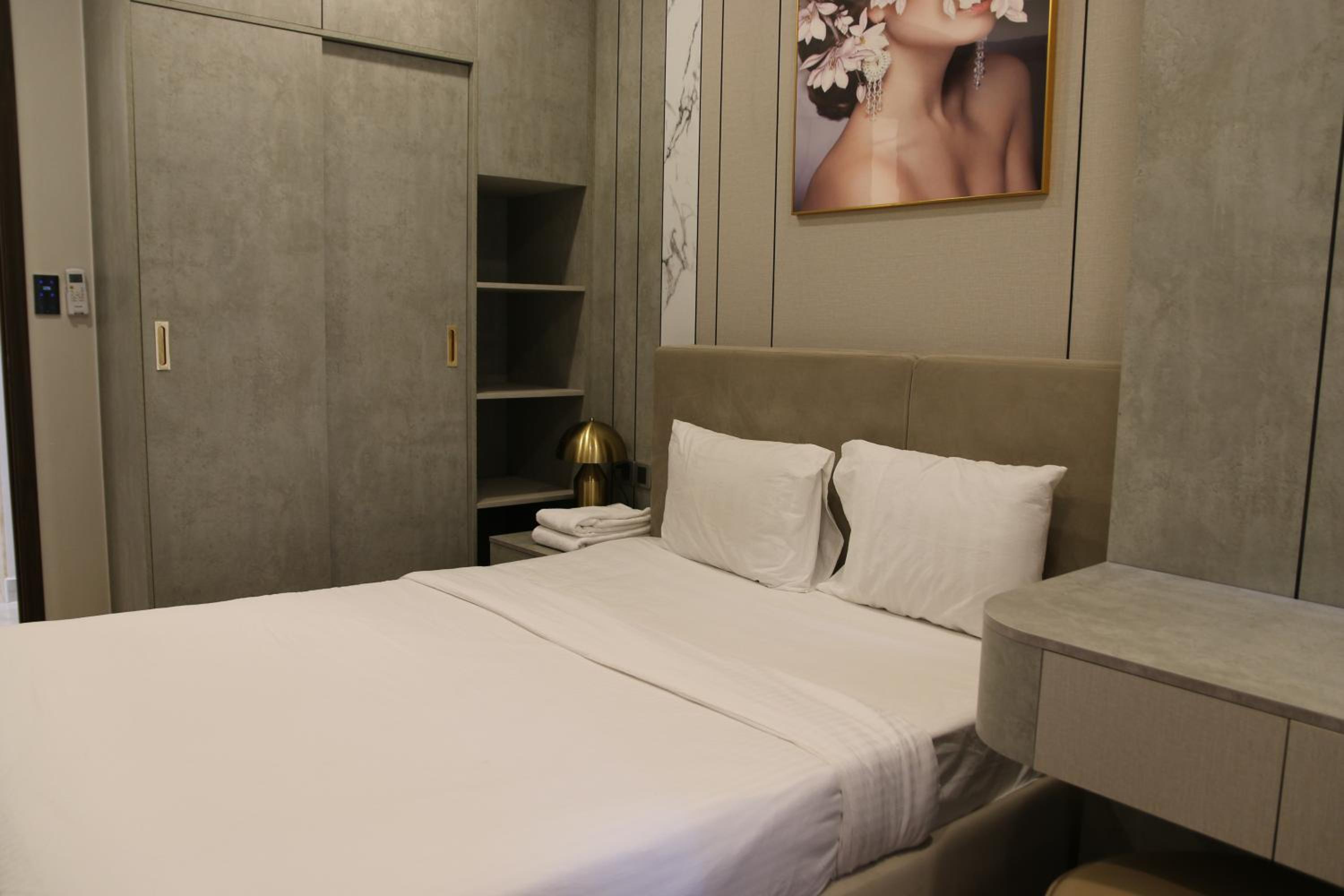 AlaHome 2Br M8 Midtown