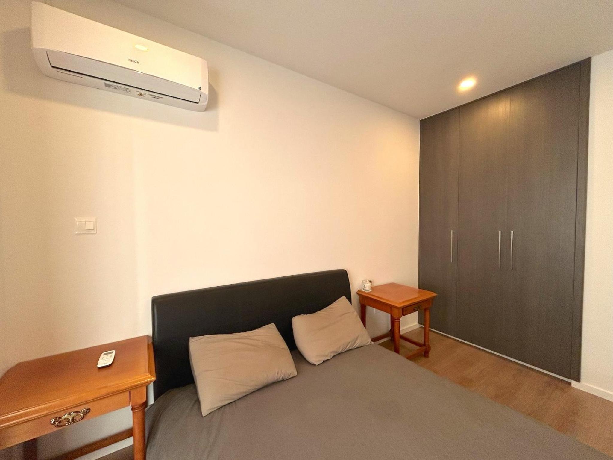 Platform 357 Efterpis Apartment near Landmark Hotel