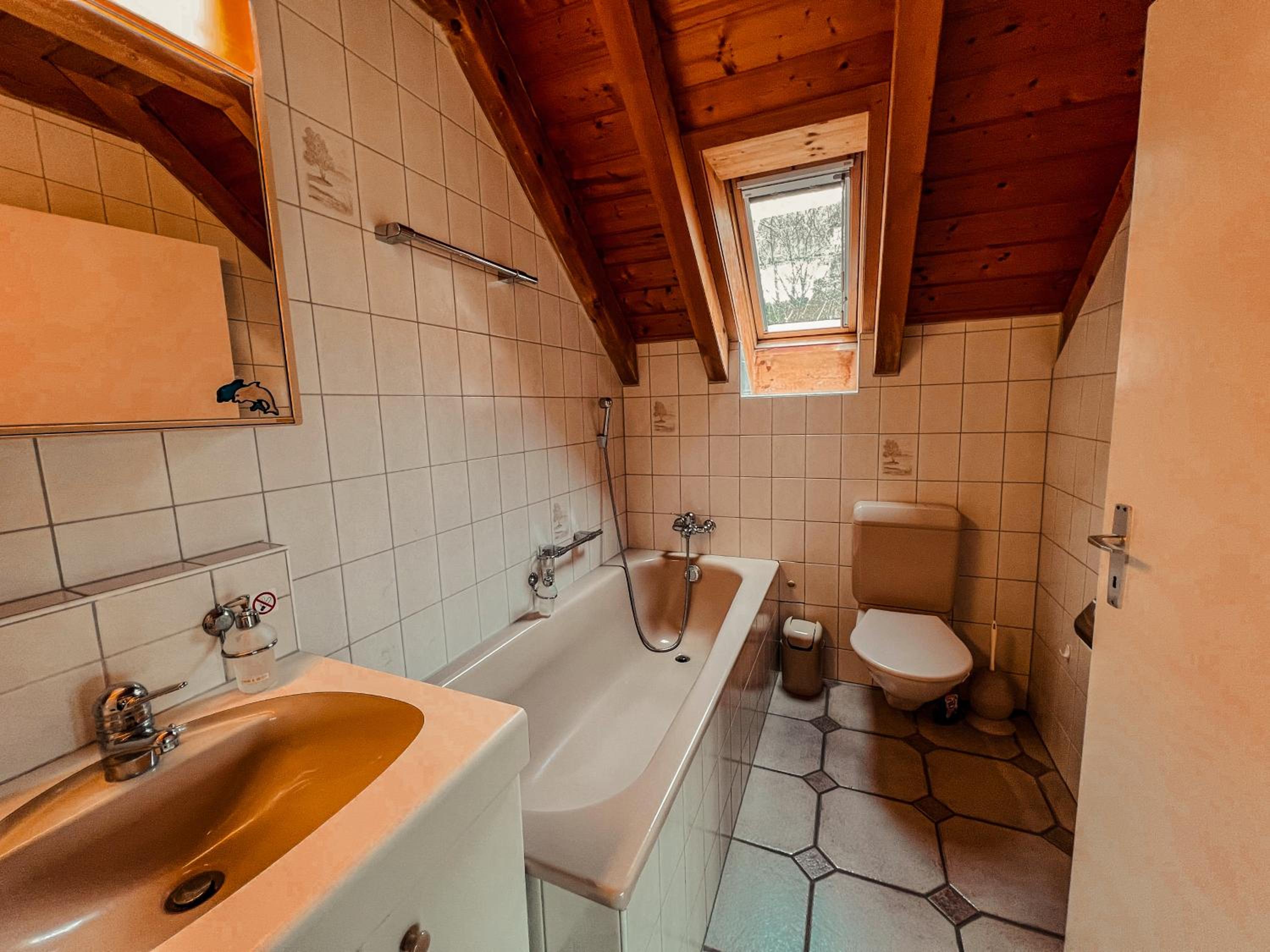 Dachwohnung in Flughafennähe