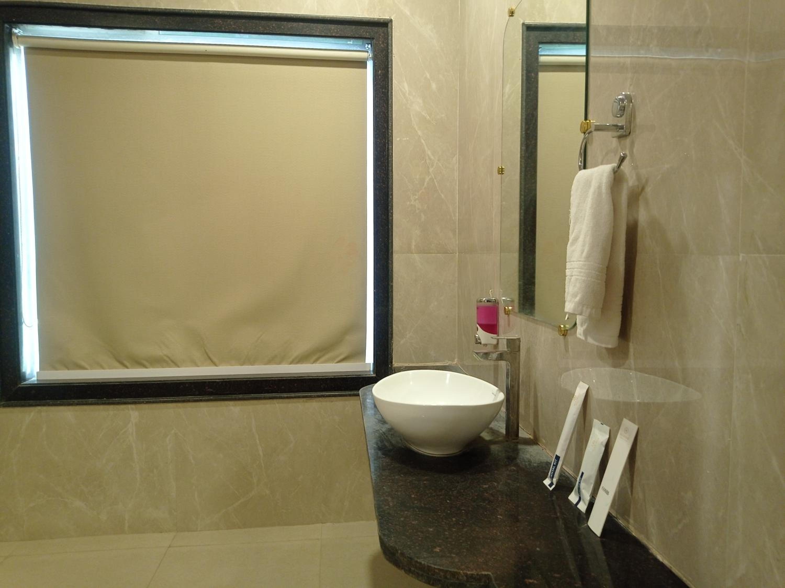 Photo 9