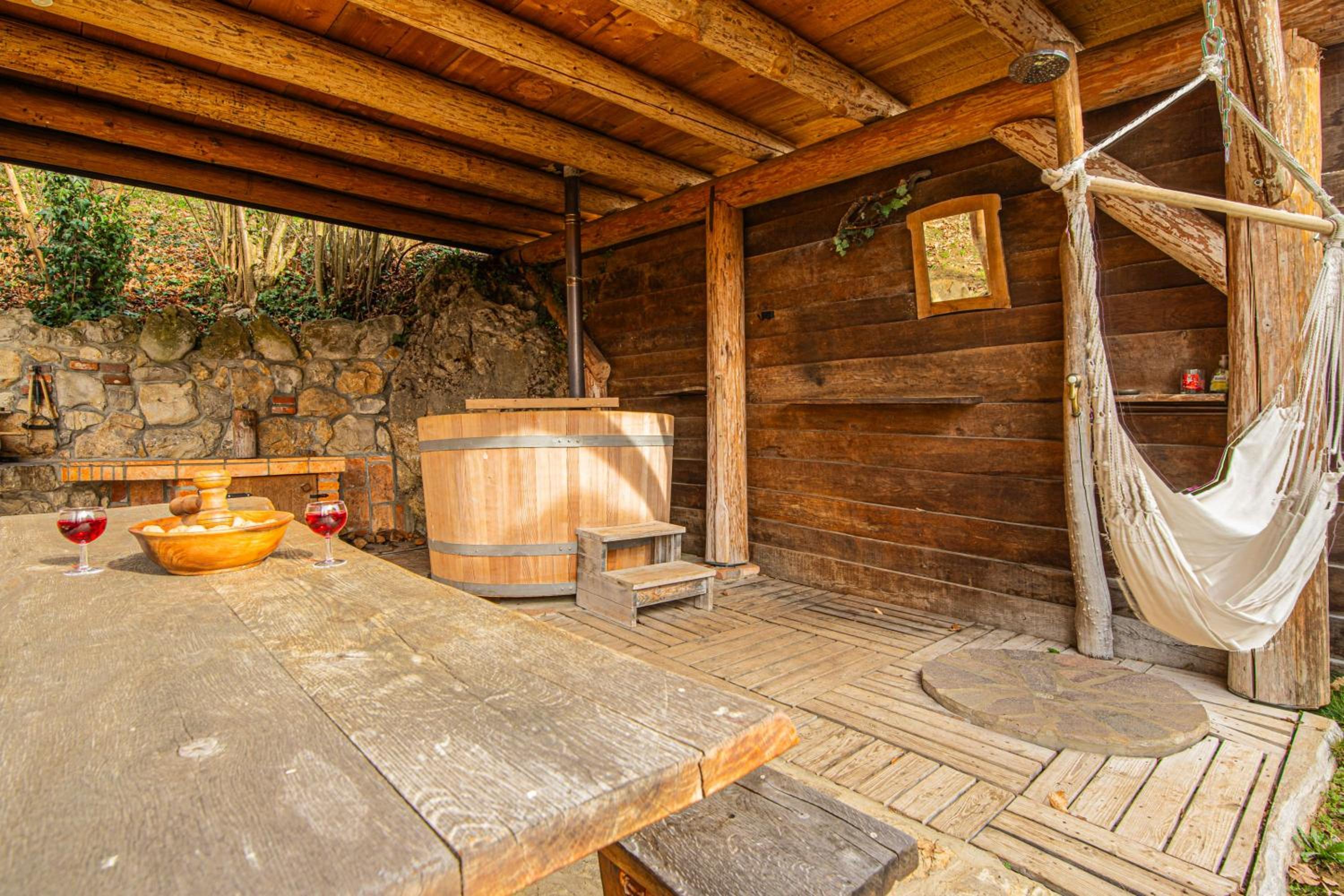 Vineyard Cottage Rataj 1 Hot Tub - Happy Rentals view 2