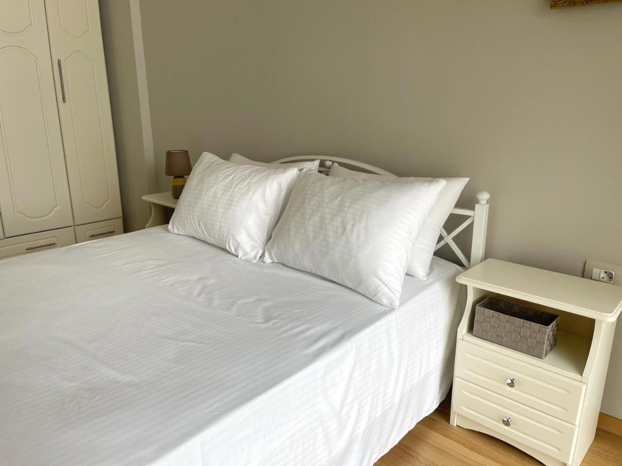 Alex Apartment