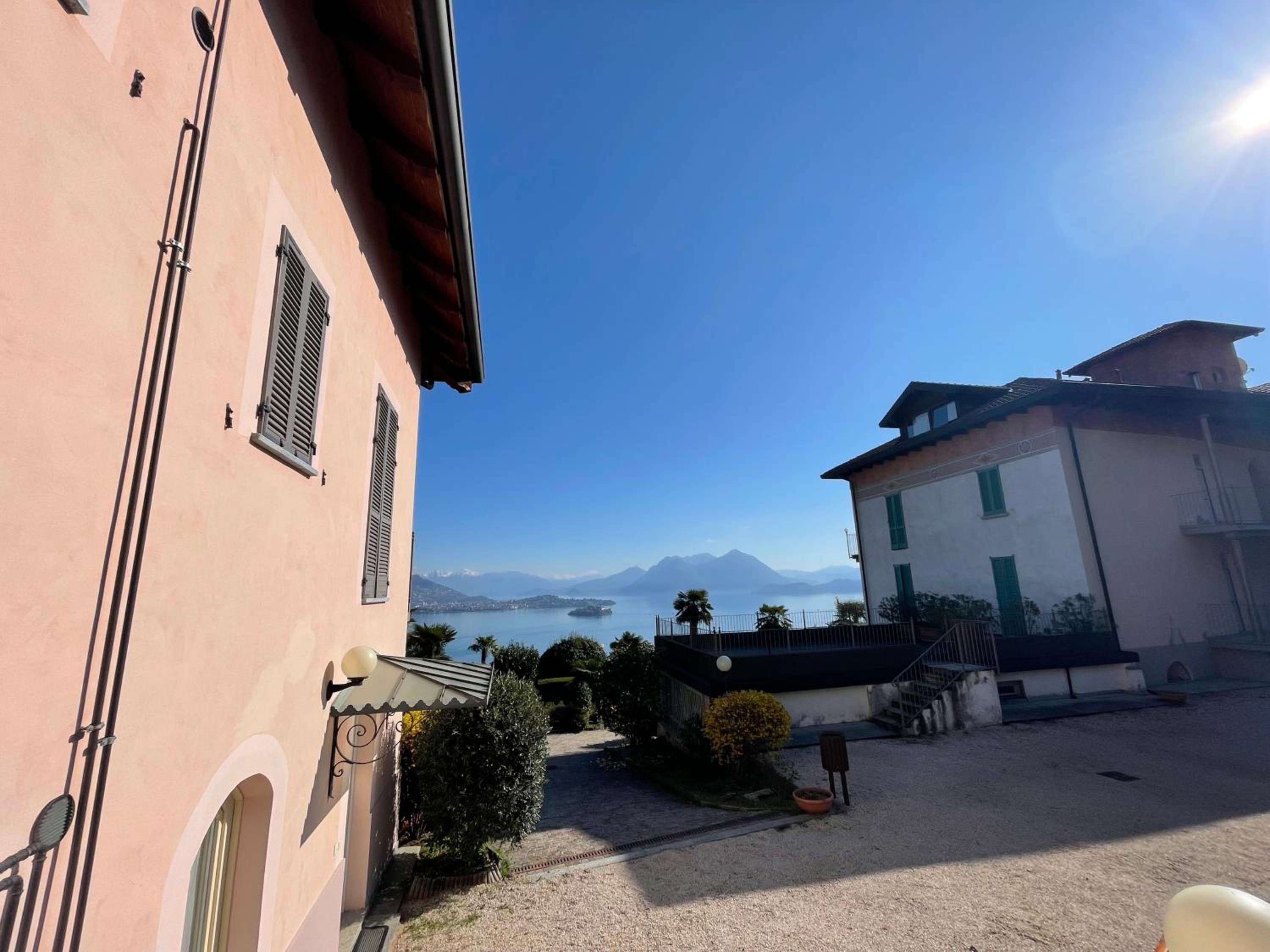 Rossana Apartment Lago Maggiore