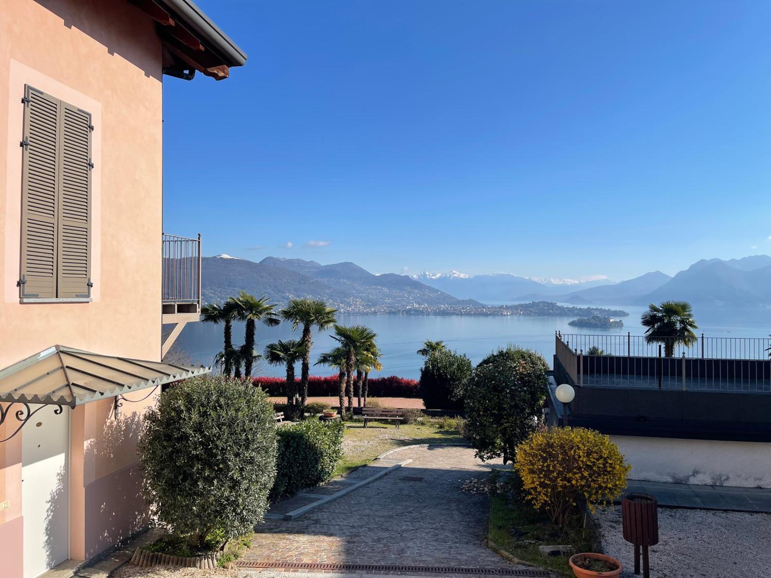 Rossana Apartment Lago Maggiore