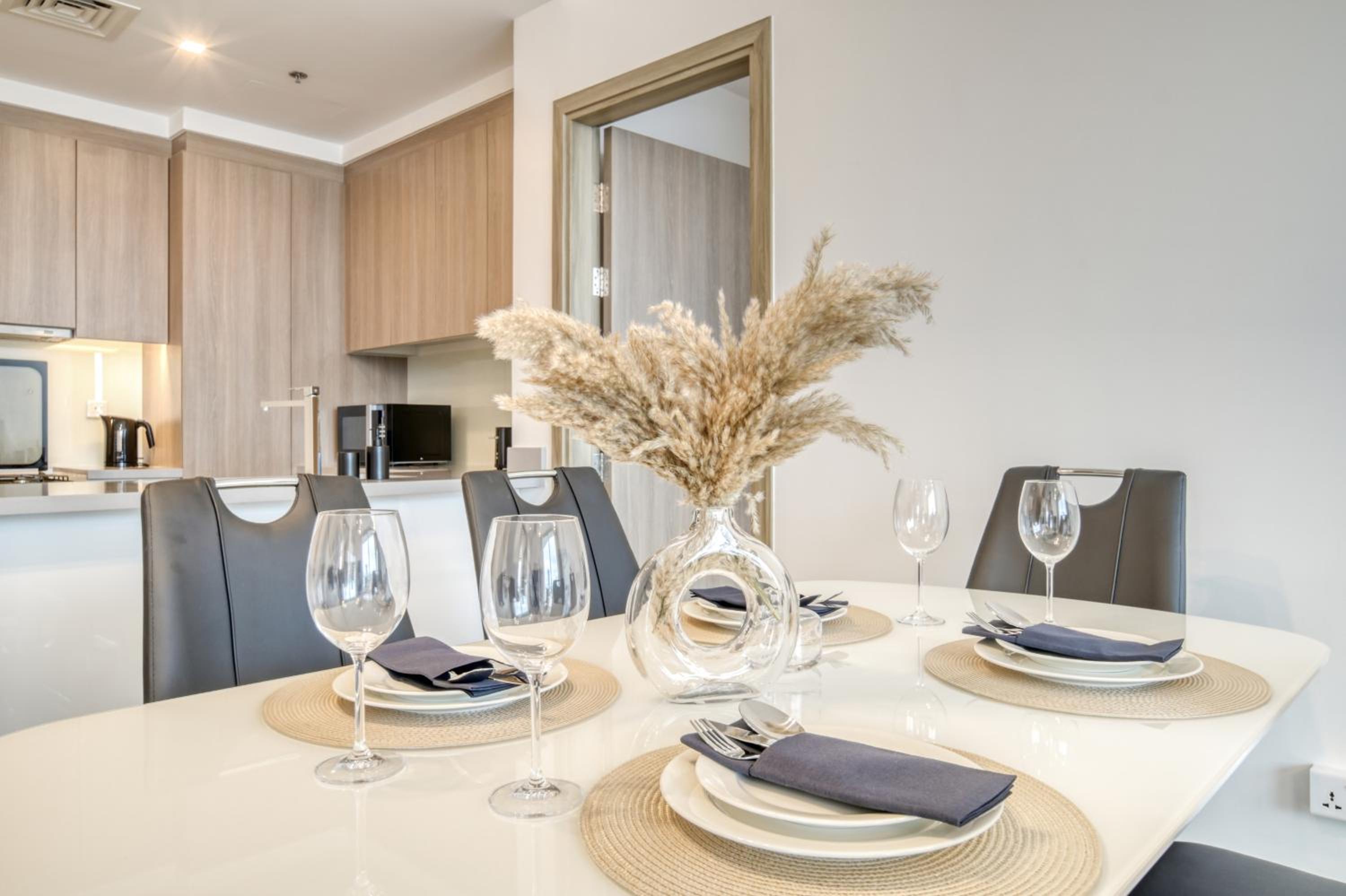 Stella Maris, Dubai Marina - Mint Stay