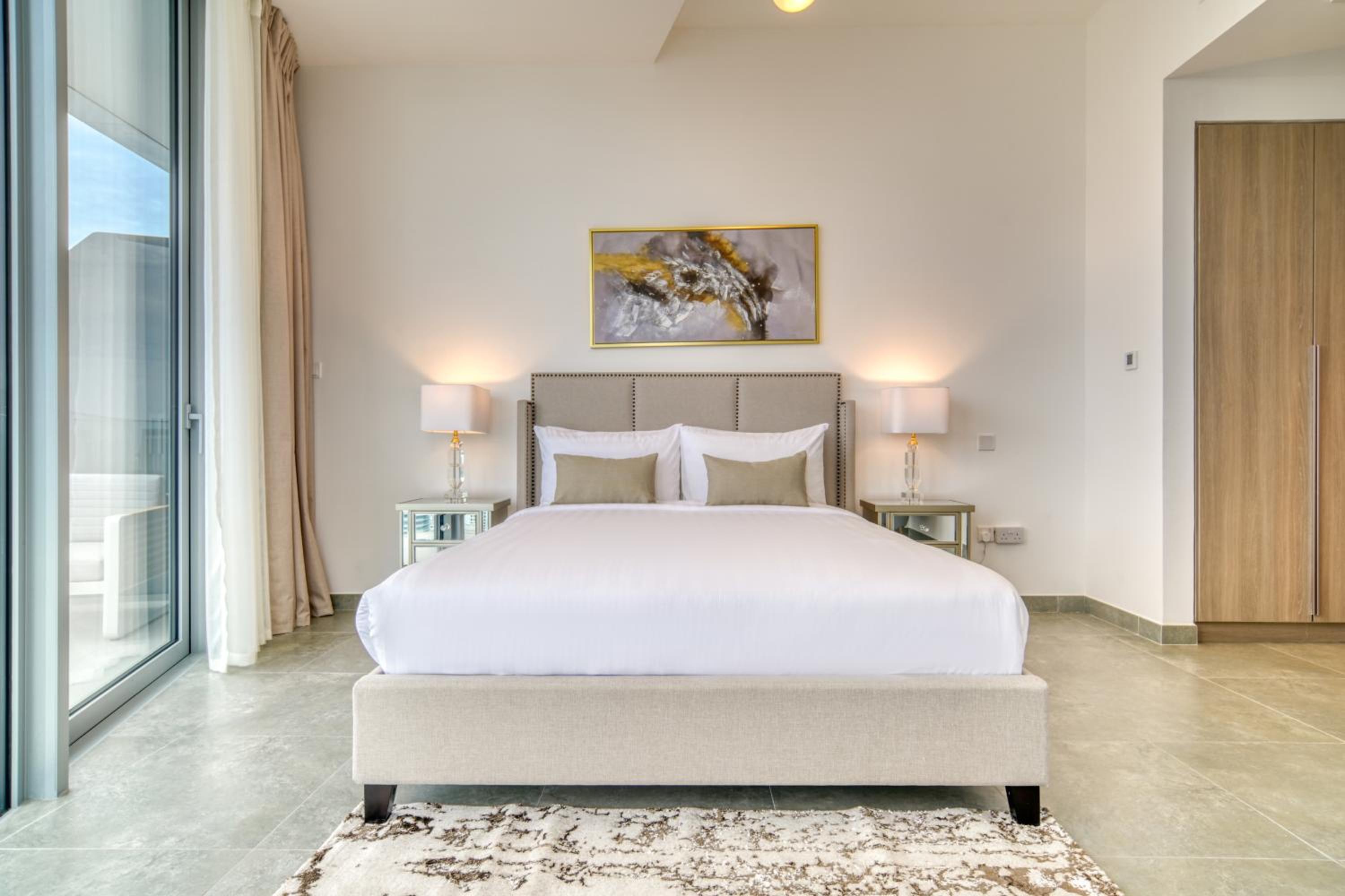 Stella Maris, Dubai Marina - Mint Stay