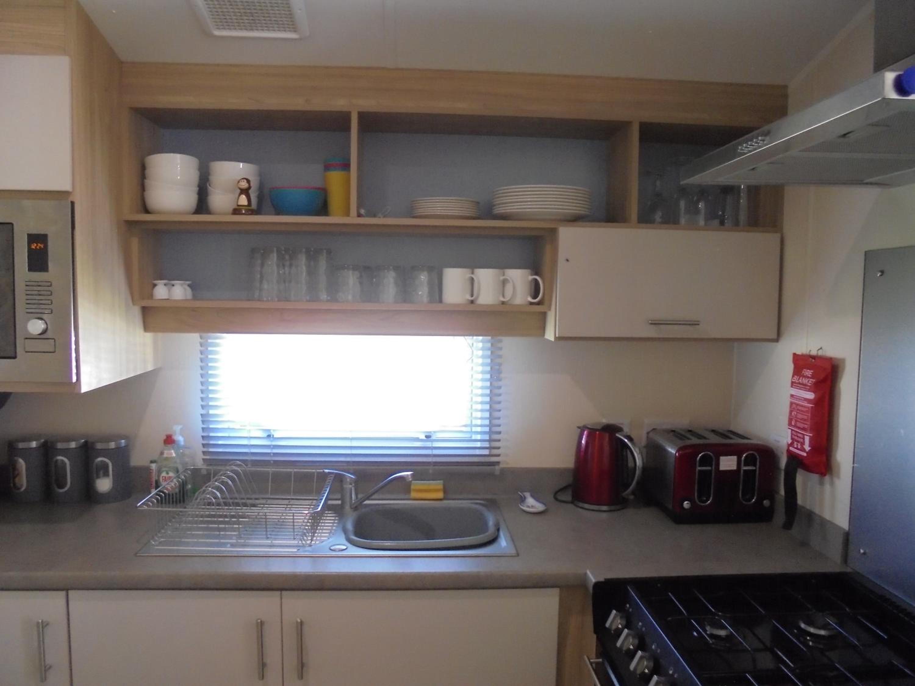 Seaview Ingoldmells Linwood II 10 Berth, 4 Bedrooms, Central heated view 4
