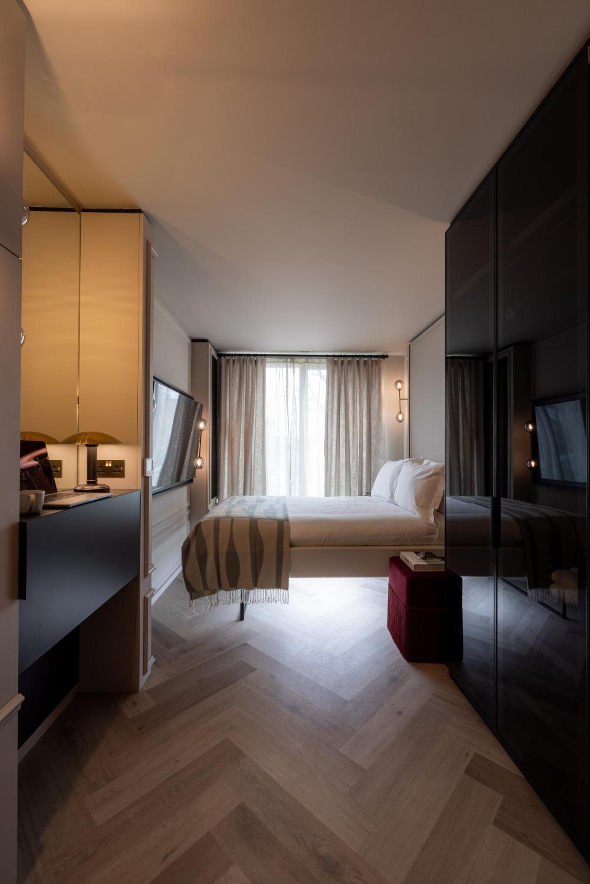 The Brondesbury by Nestor