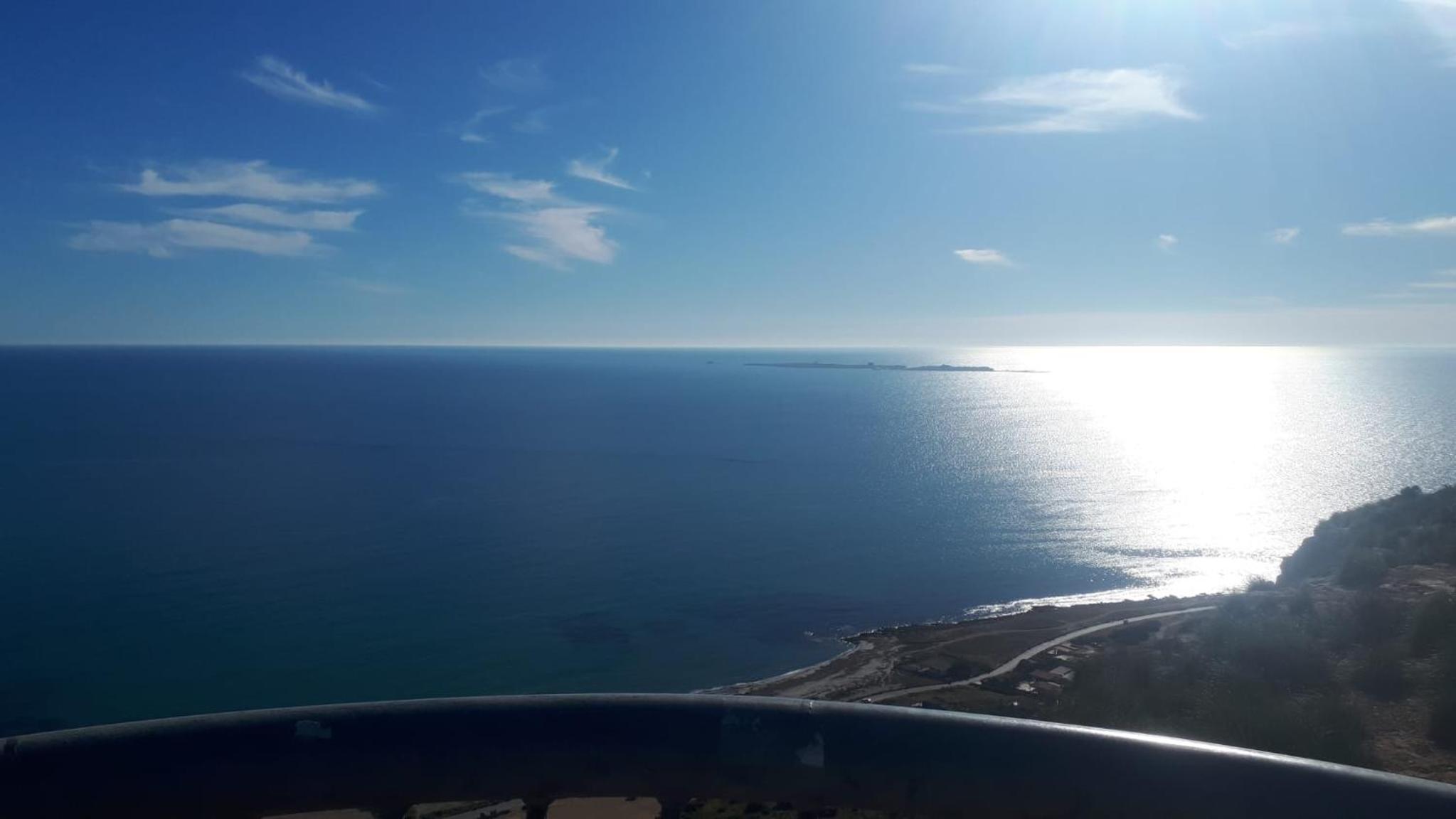 Gran Terraza, Piscina, Parking y Aire Acondicionado