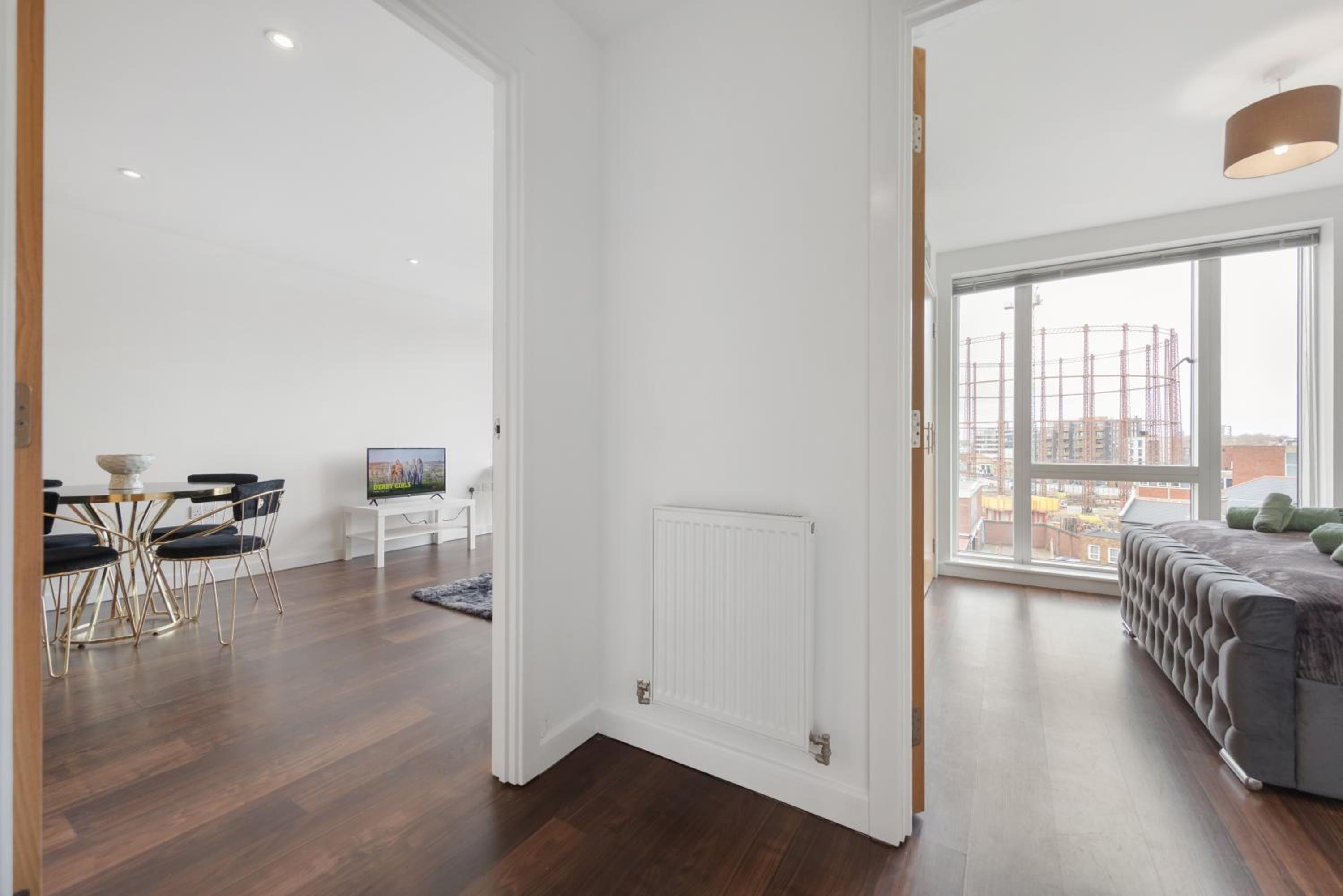 Lift & free parking, modern 1 bed flat in Shoreditch next to train station