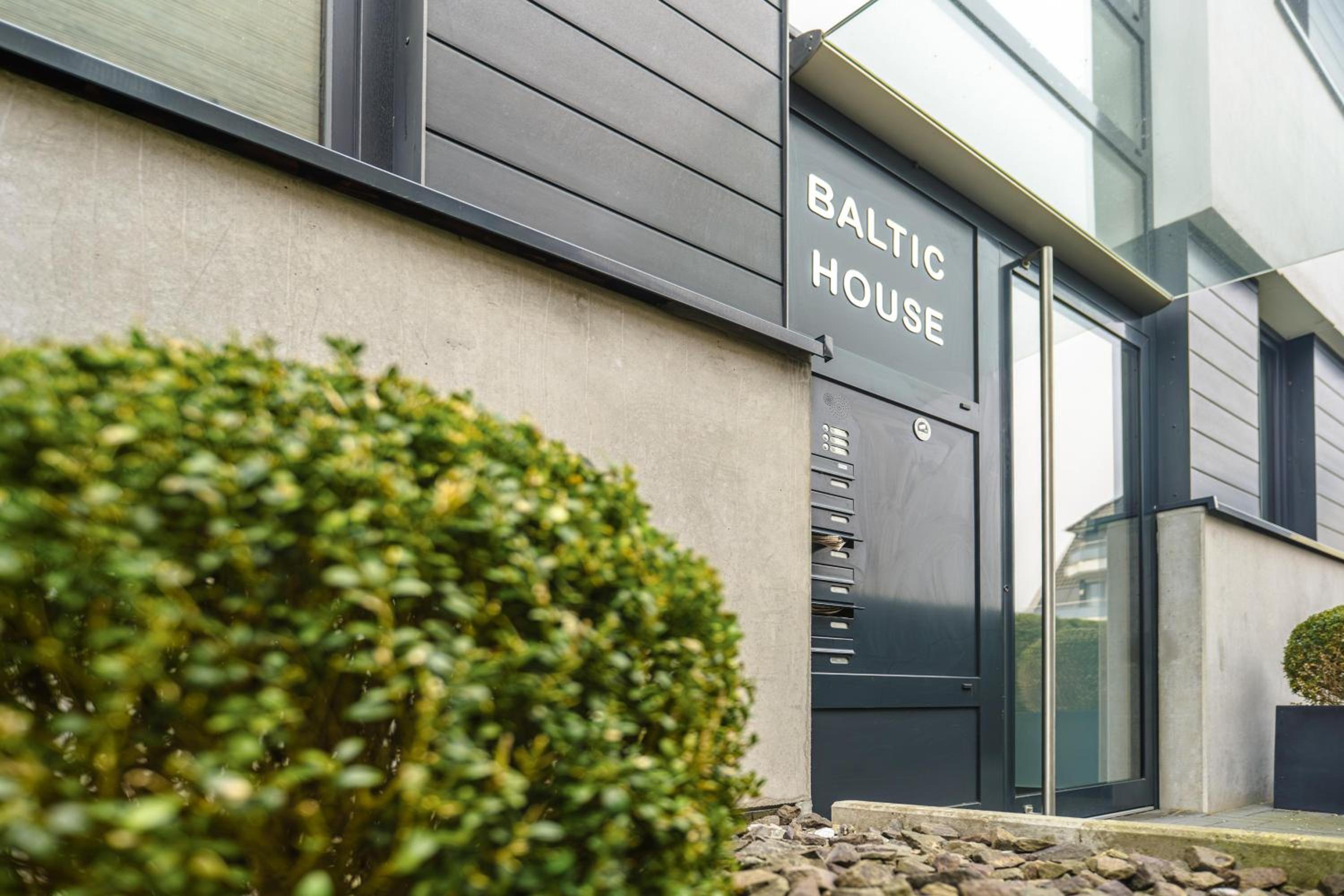 Baltic House Sandburg