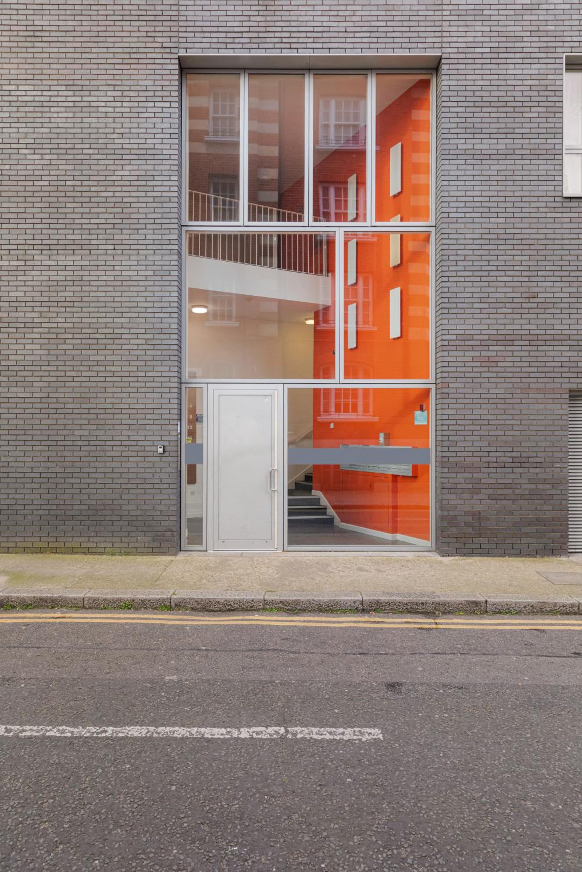 Lift & free parking, modern 1 bed flat in Shoreditch next to train station