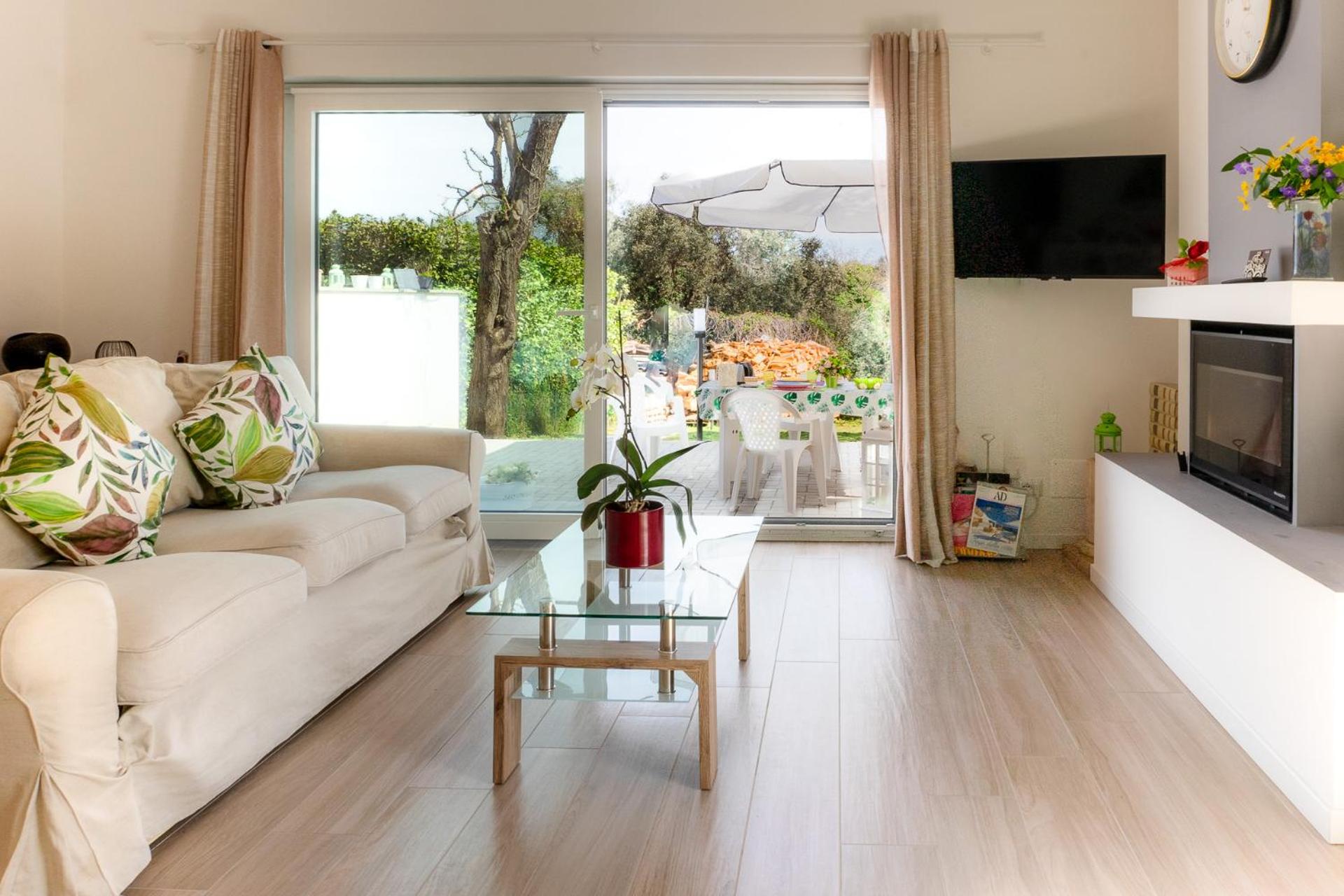 Green Woody Home