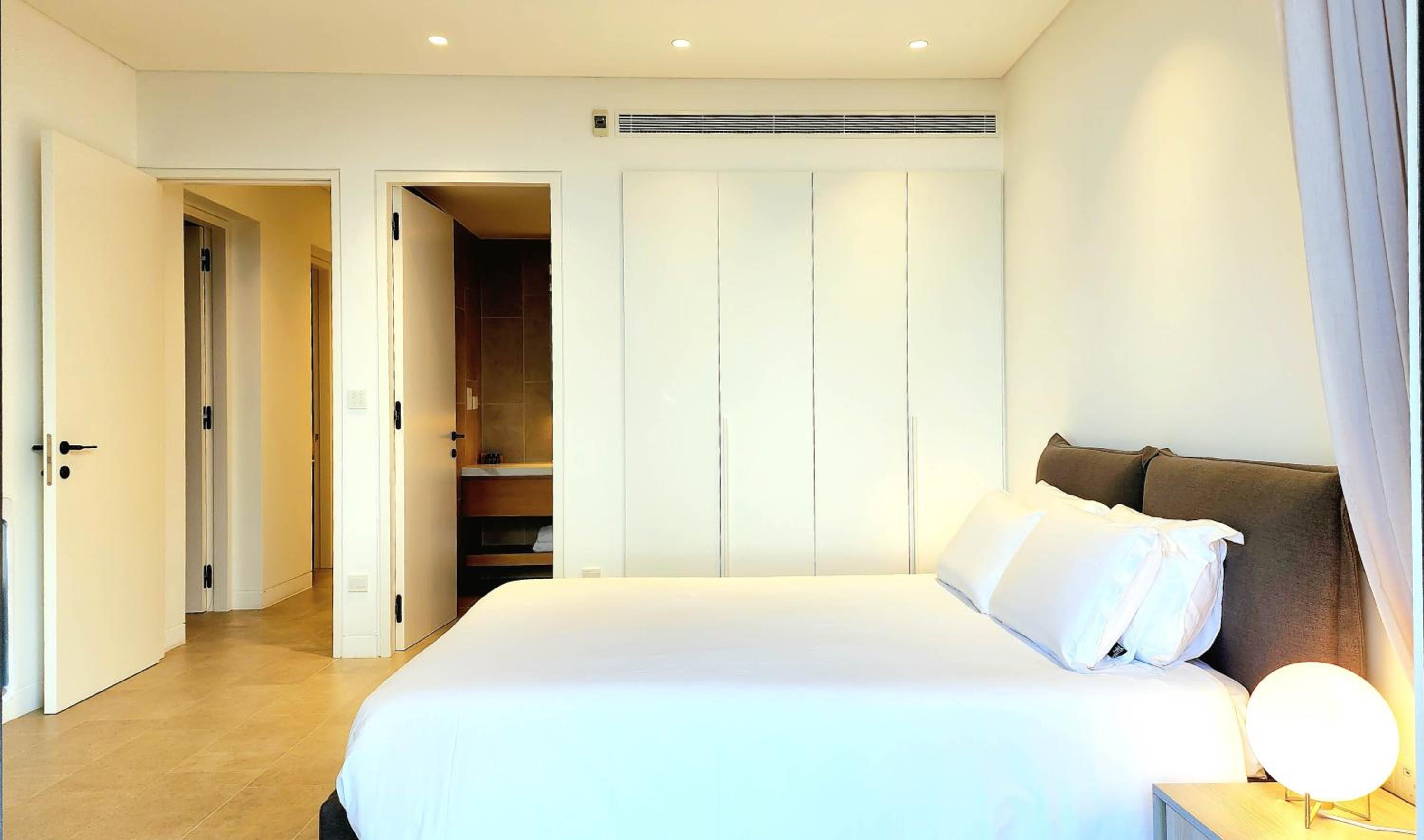 CSS Celestial Minthis Luxury Golf House