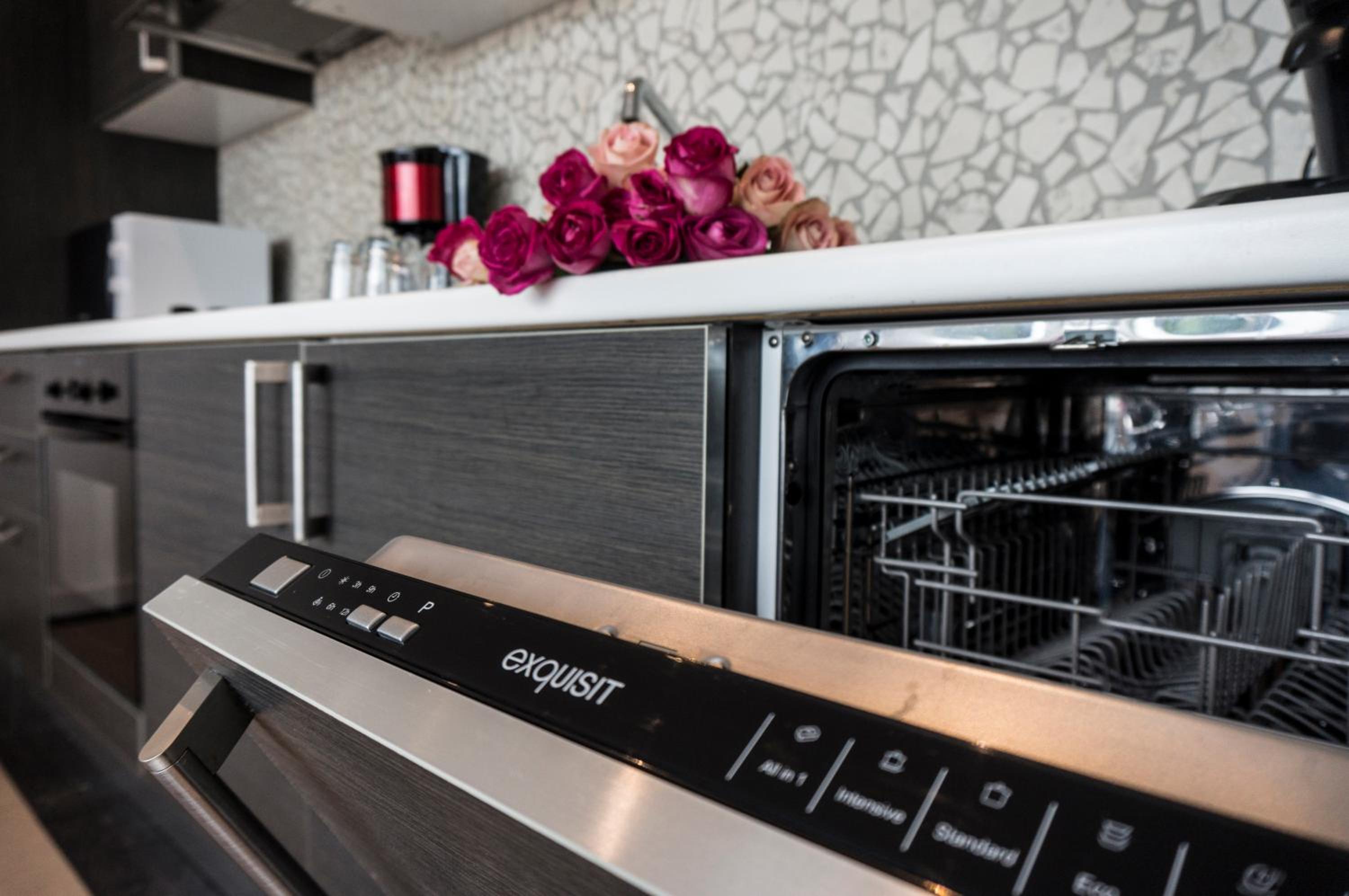 The Queen Luxury Apartments - Villa Fiorita
