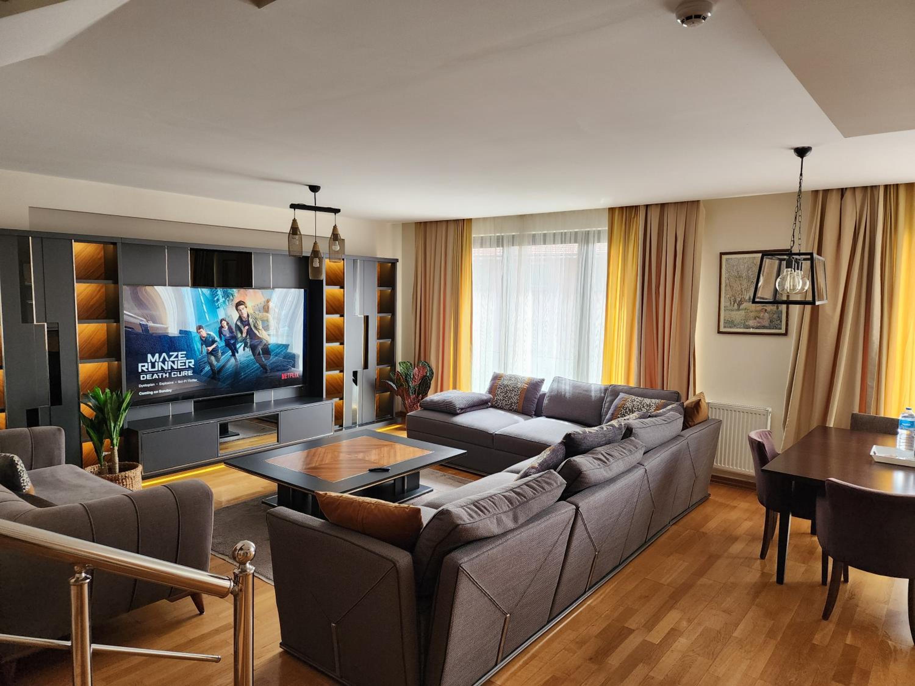 TAKSiM PERFECT RESiDENCE, 3 BEDROOMS, 140 M2, POOL GYM SAUNA ACCESS