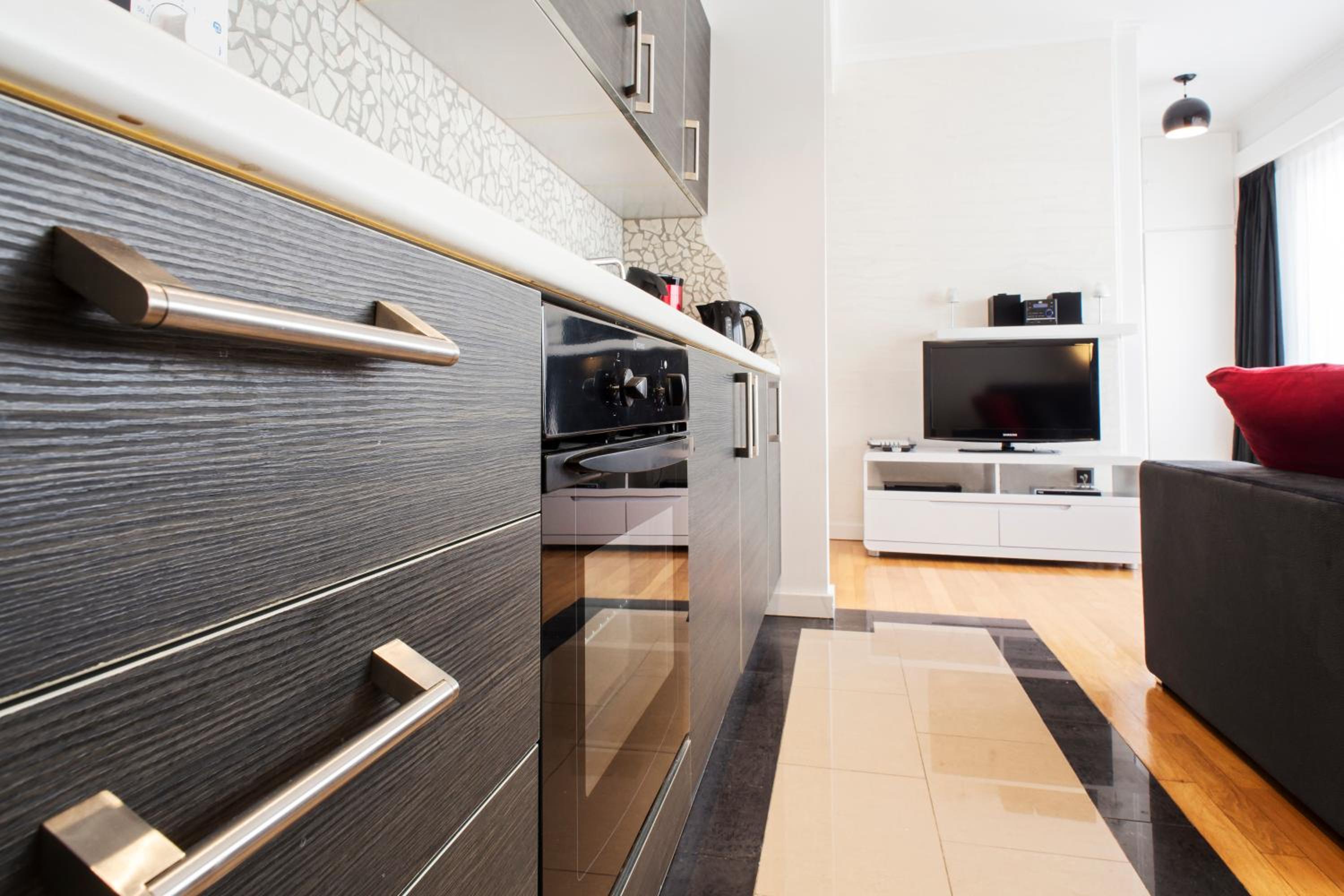 The Queen Luxury Apartments - Villa Fiorita