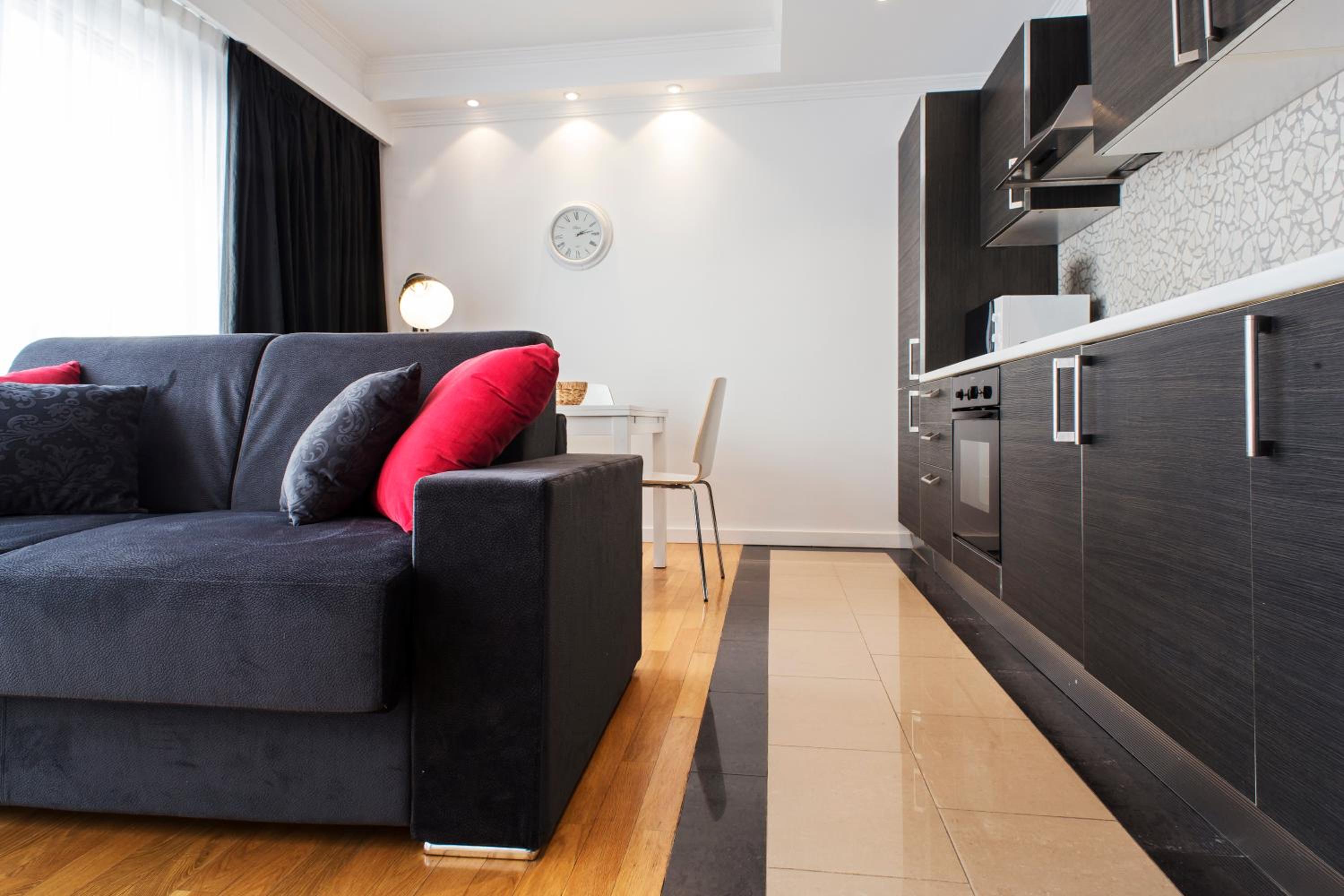 The Queen Luxury Apartments - Villa Fiorita