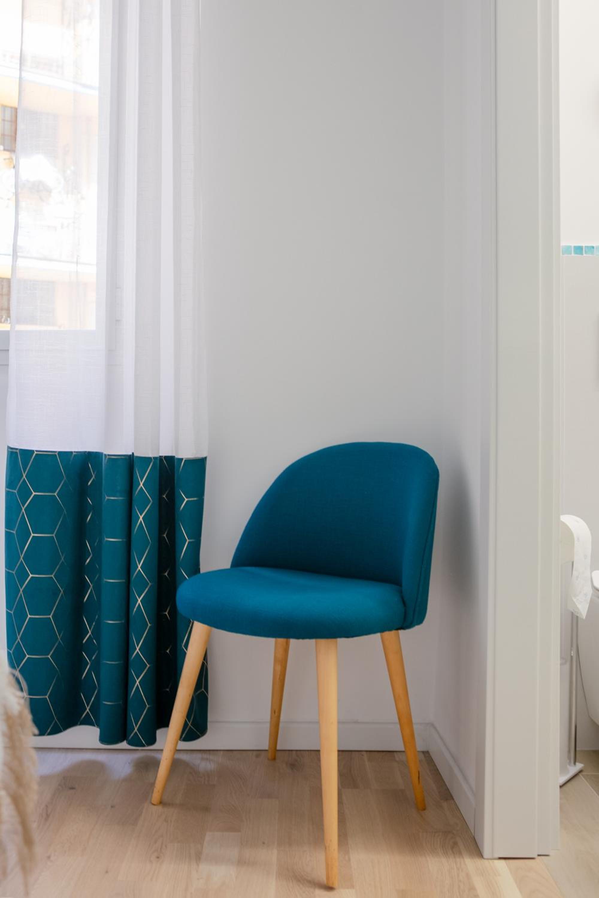 Parisi apt