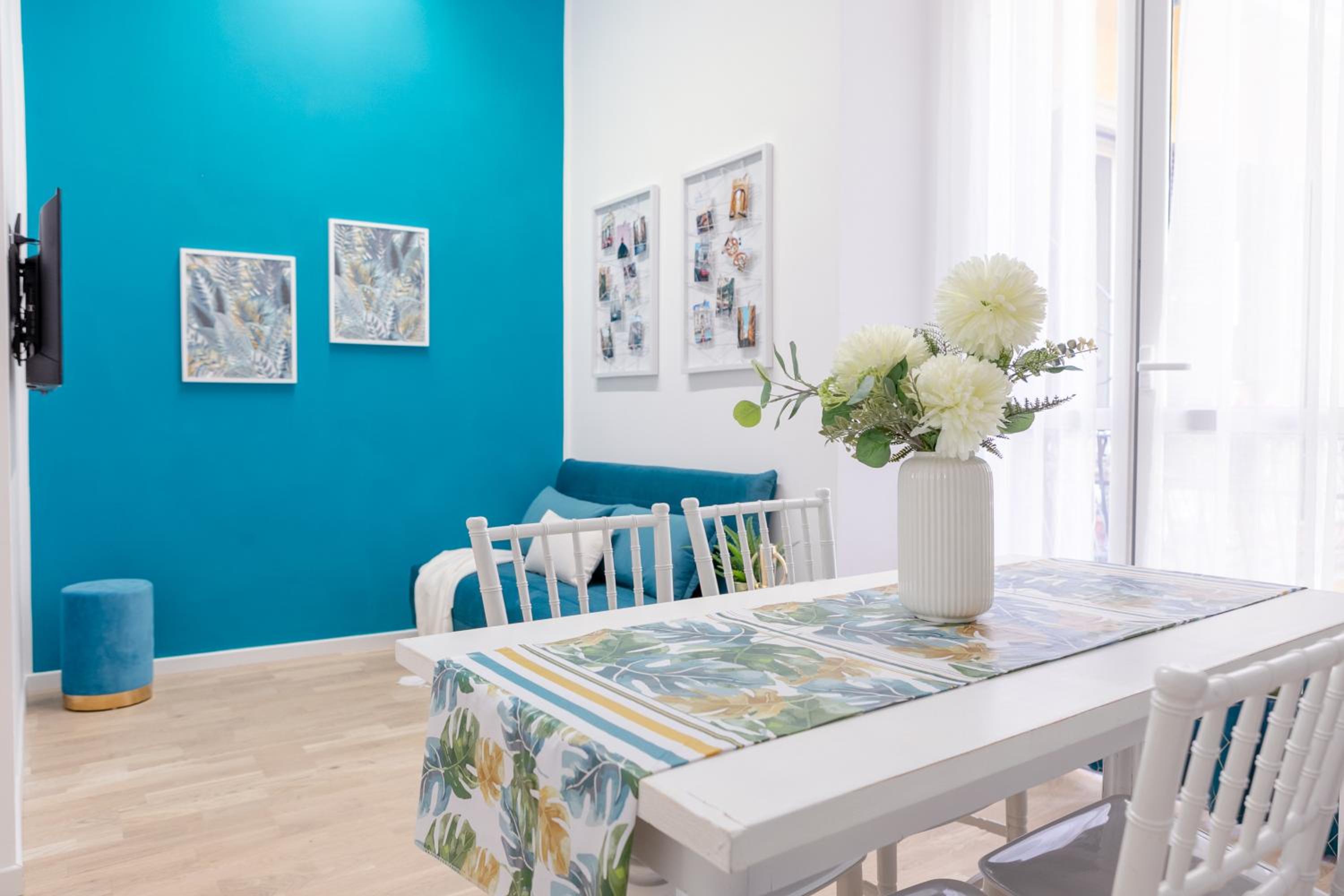 Parisi apt