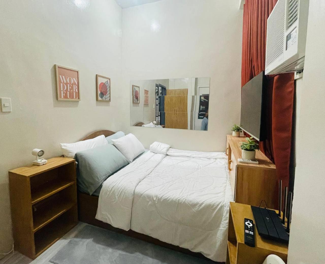 Cozy 1BR Unit with Full Bathroom,Kitchen, Wifi at Sonia's Island Stay view 4