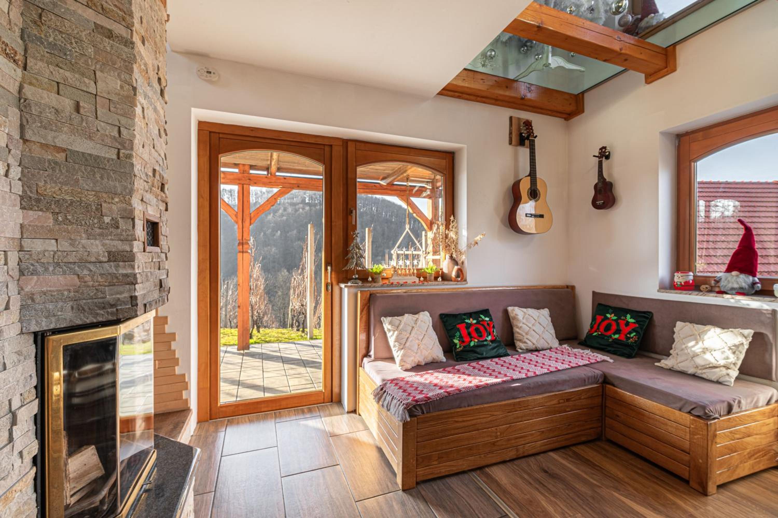 Luxury Vineyard Retreat Matej - Happy Rentals view 3