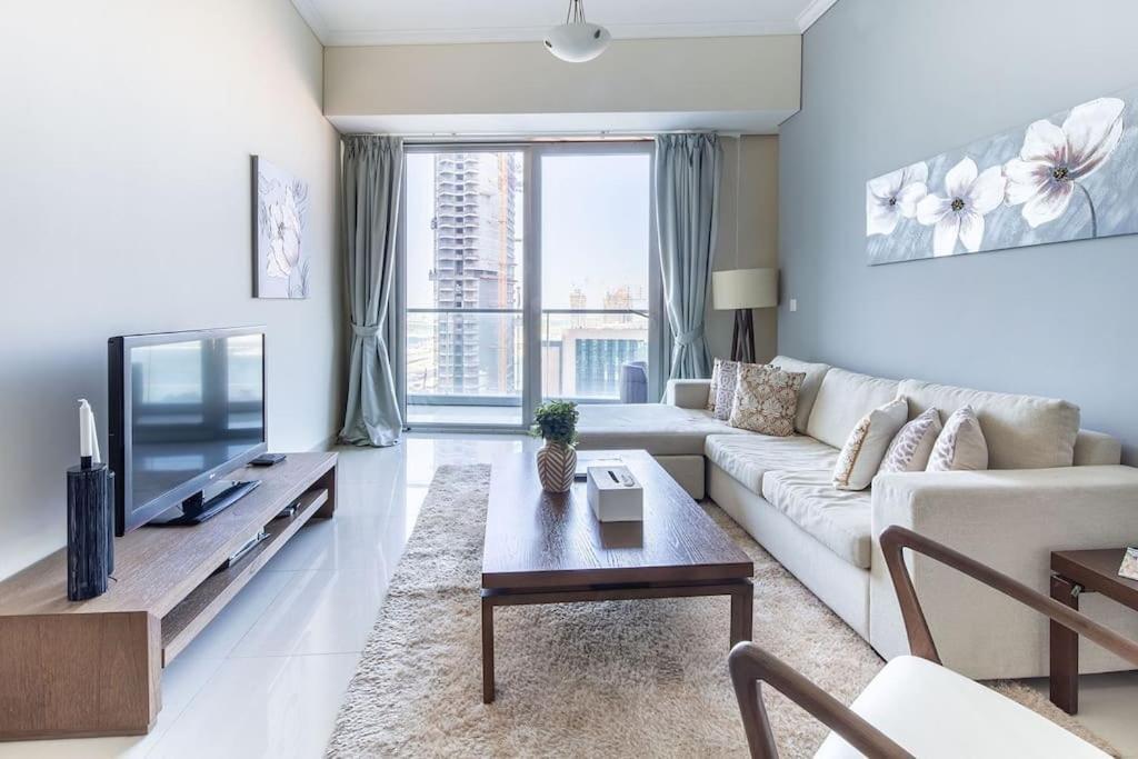 Frank Porter - Ocean Heights, Dubai Marina