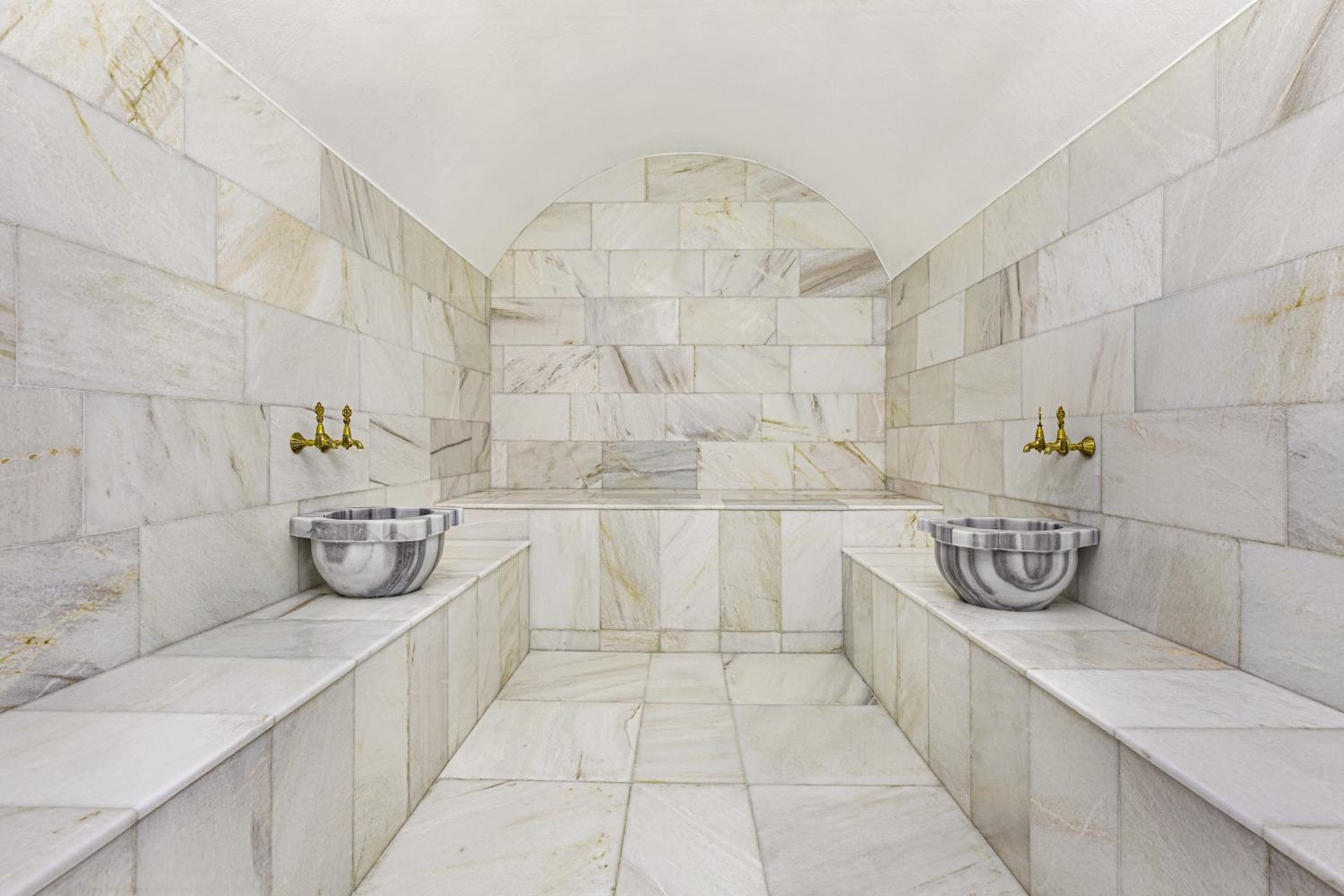 Ramada by Wyndham Cesme - Image 23