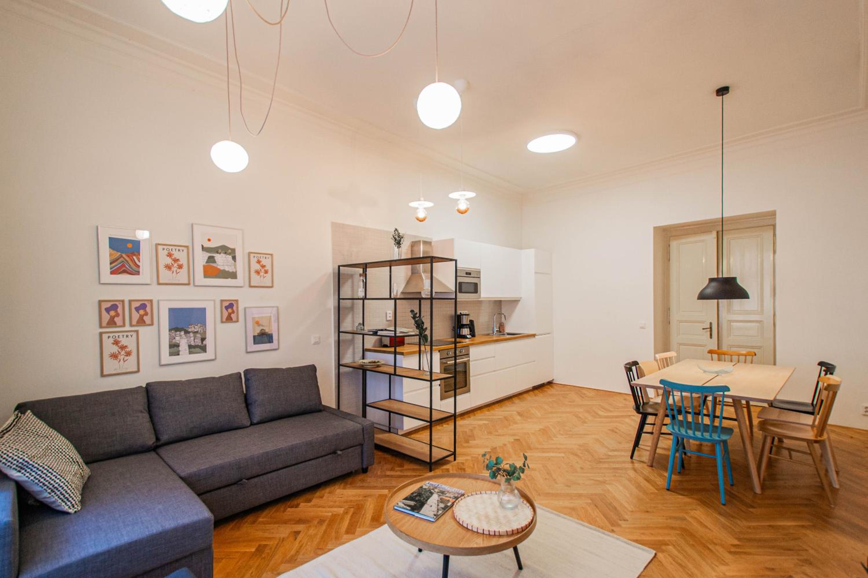 3BDR main square spacious designed apartment