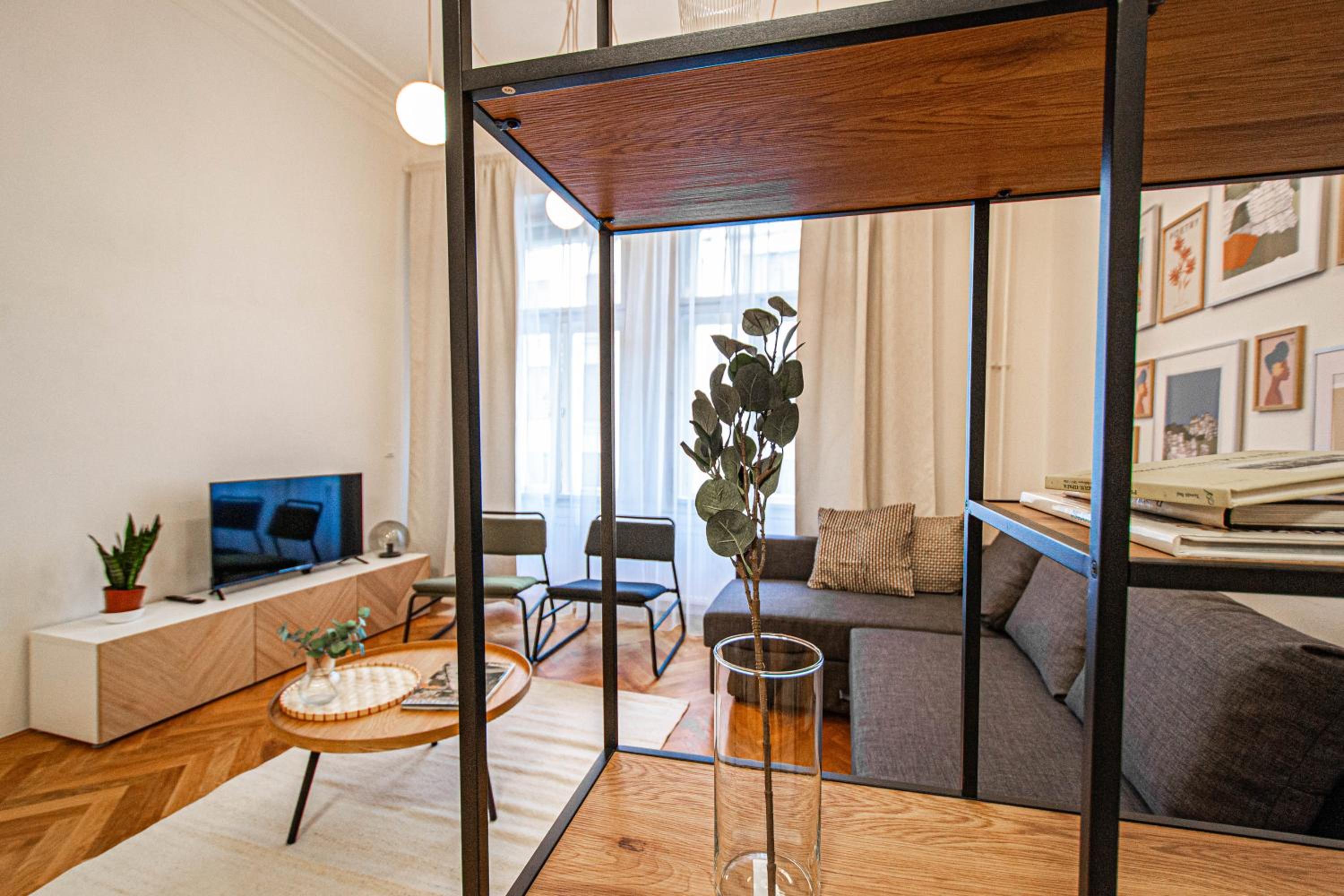 3BDR main square spacious designed apartment