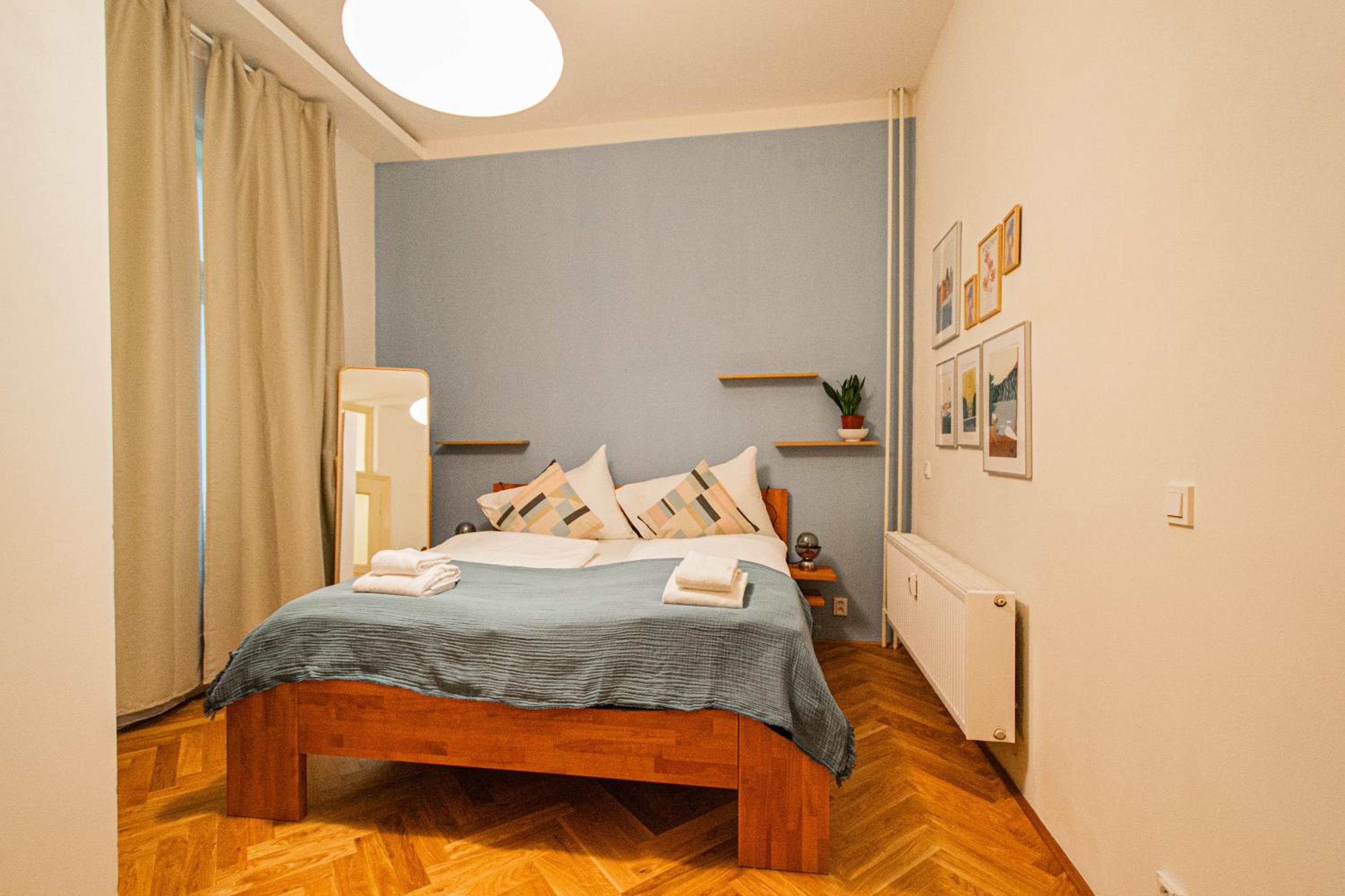 3BDR main square spacious designed apartment