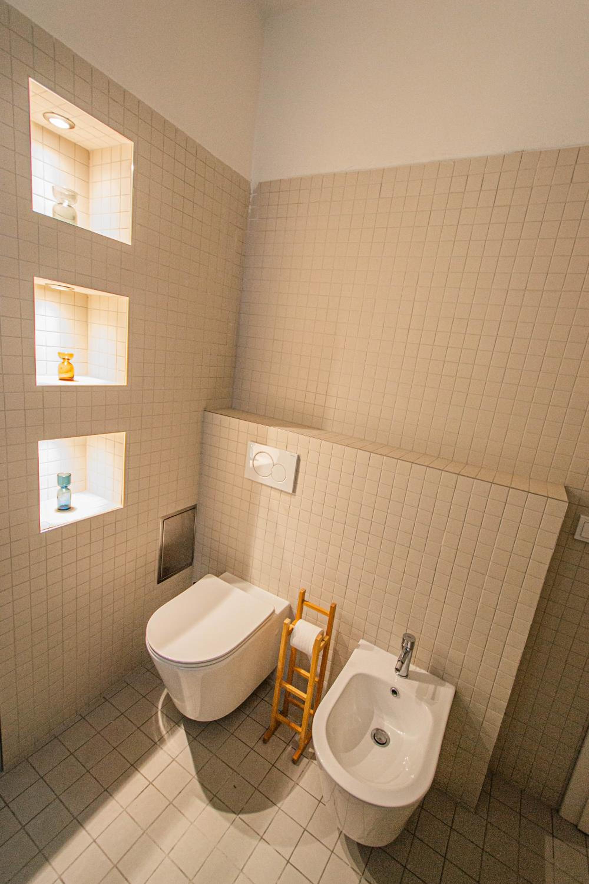 3BDR main square spacious designed apartment