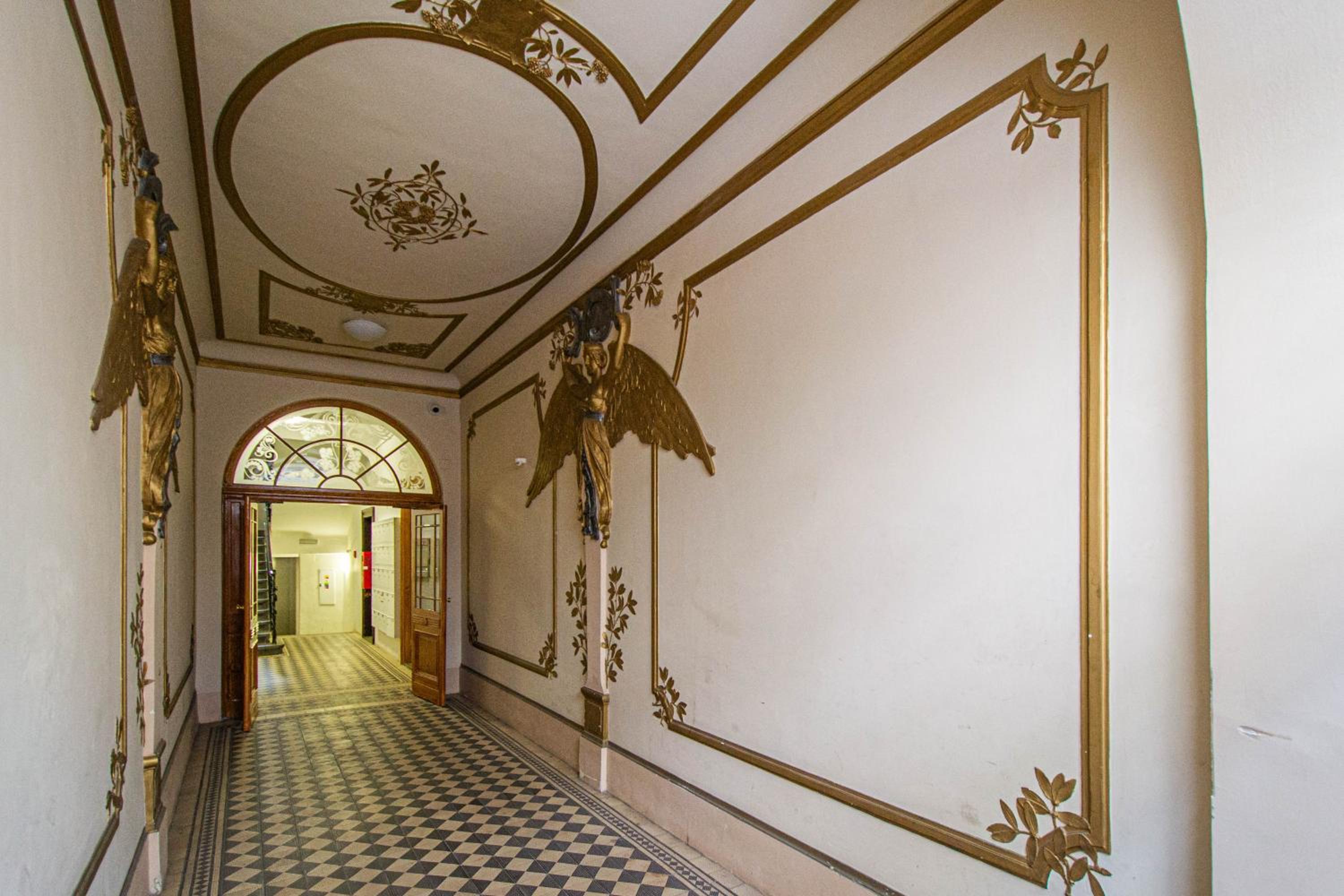 3BDR main square spacious designed apartment