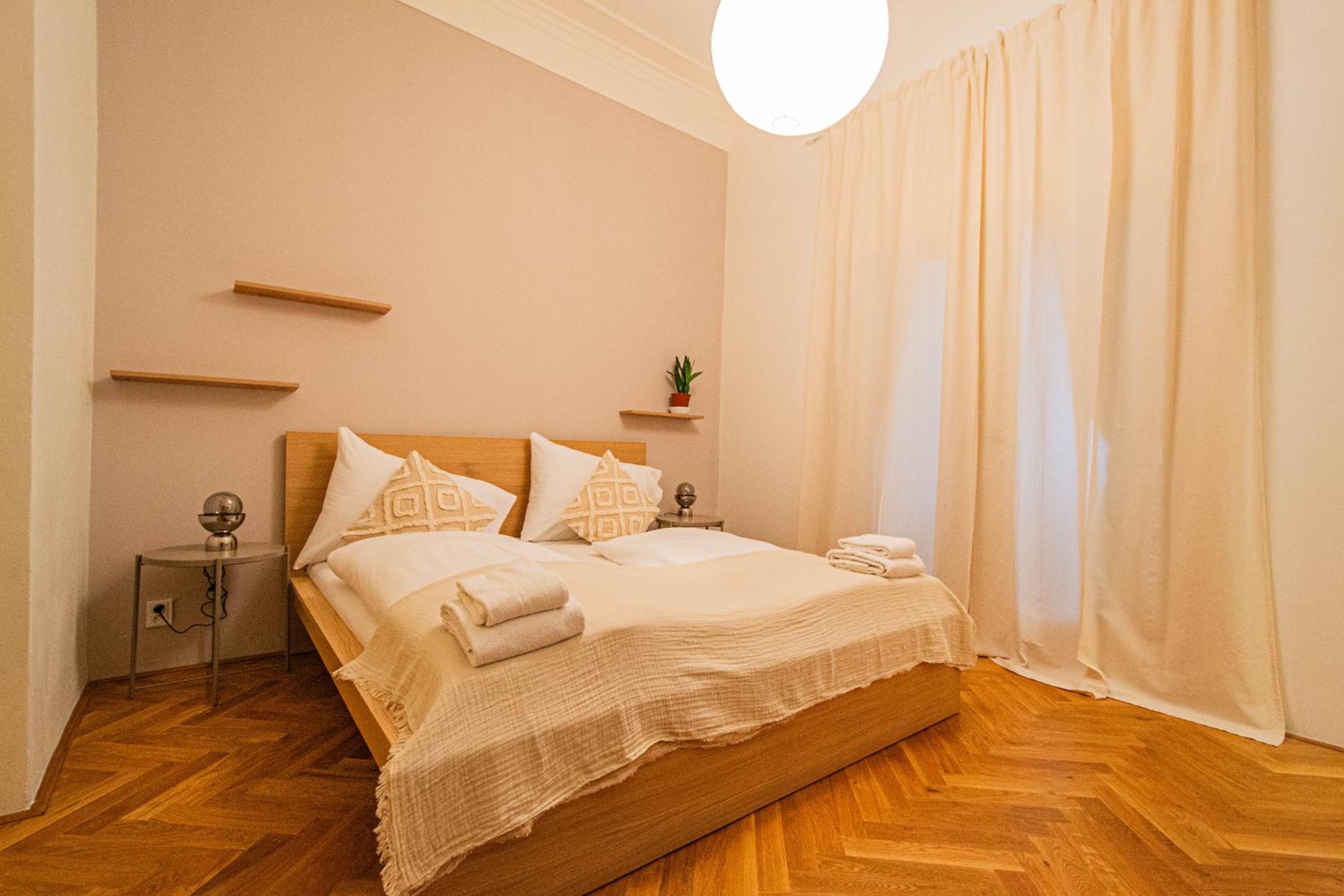 3BDR main square spacious designed apartment