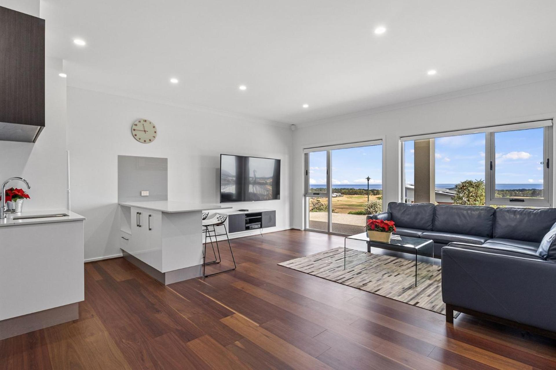 Sunset Retreat at Birkdale - 44 Birkdale Street
