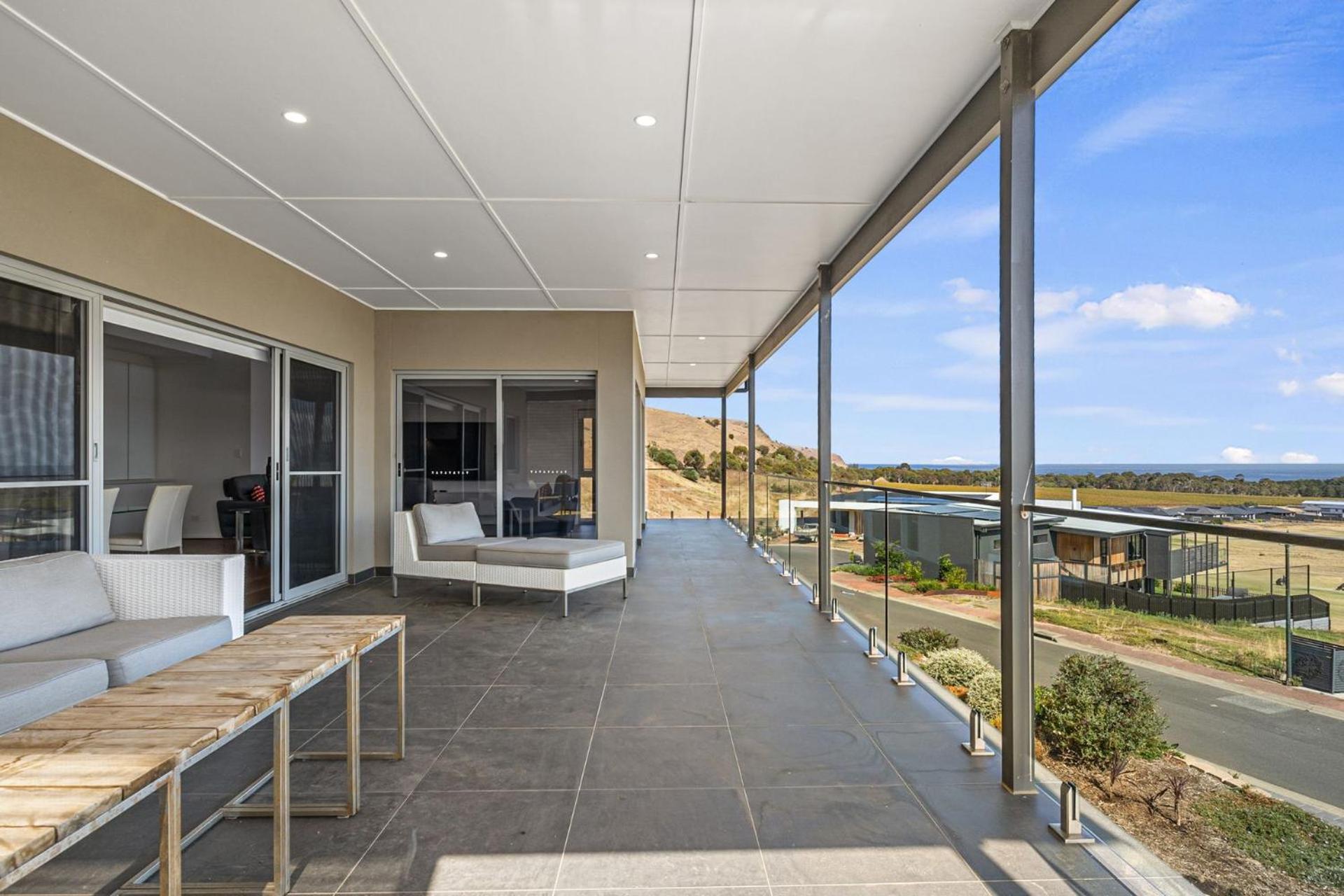 Sunset Retreat at Birkdale - 44 Birkdale Street