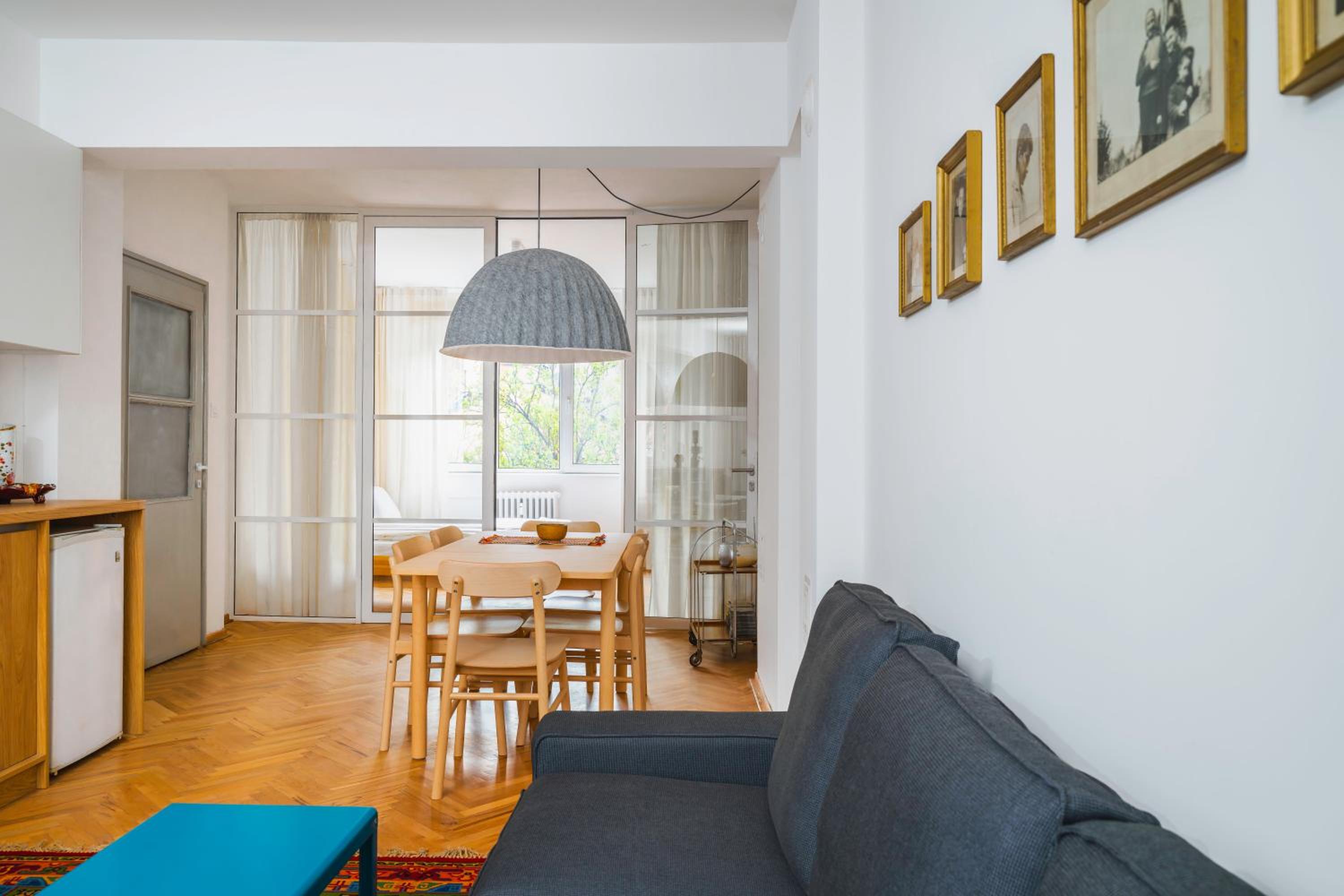 The Vintage Spot - 2BD Flat