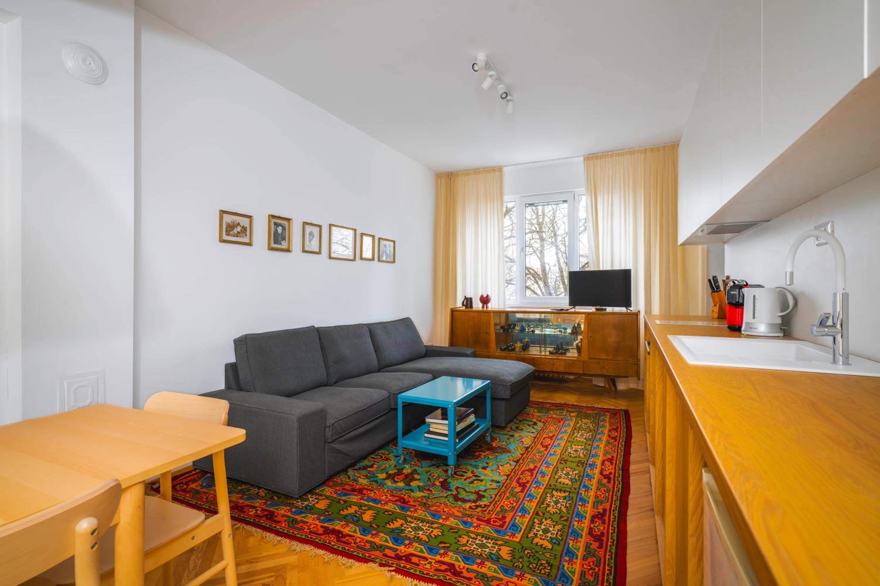 The Vintage Spot - 2BD Flat