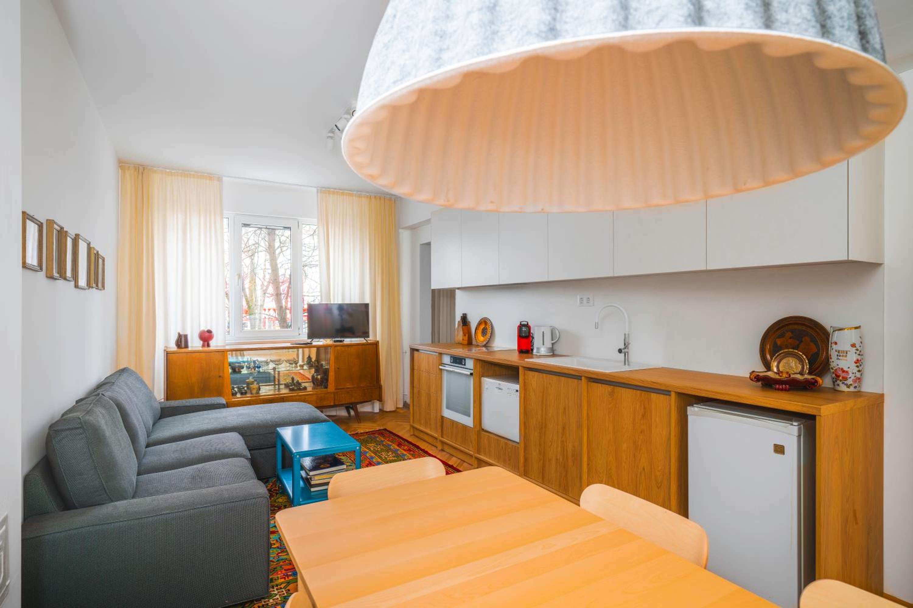 The Vintage Spot - 2BD Flat