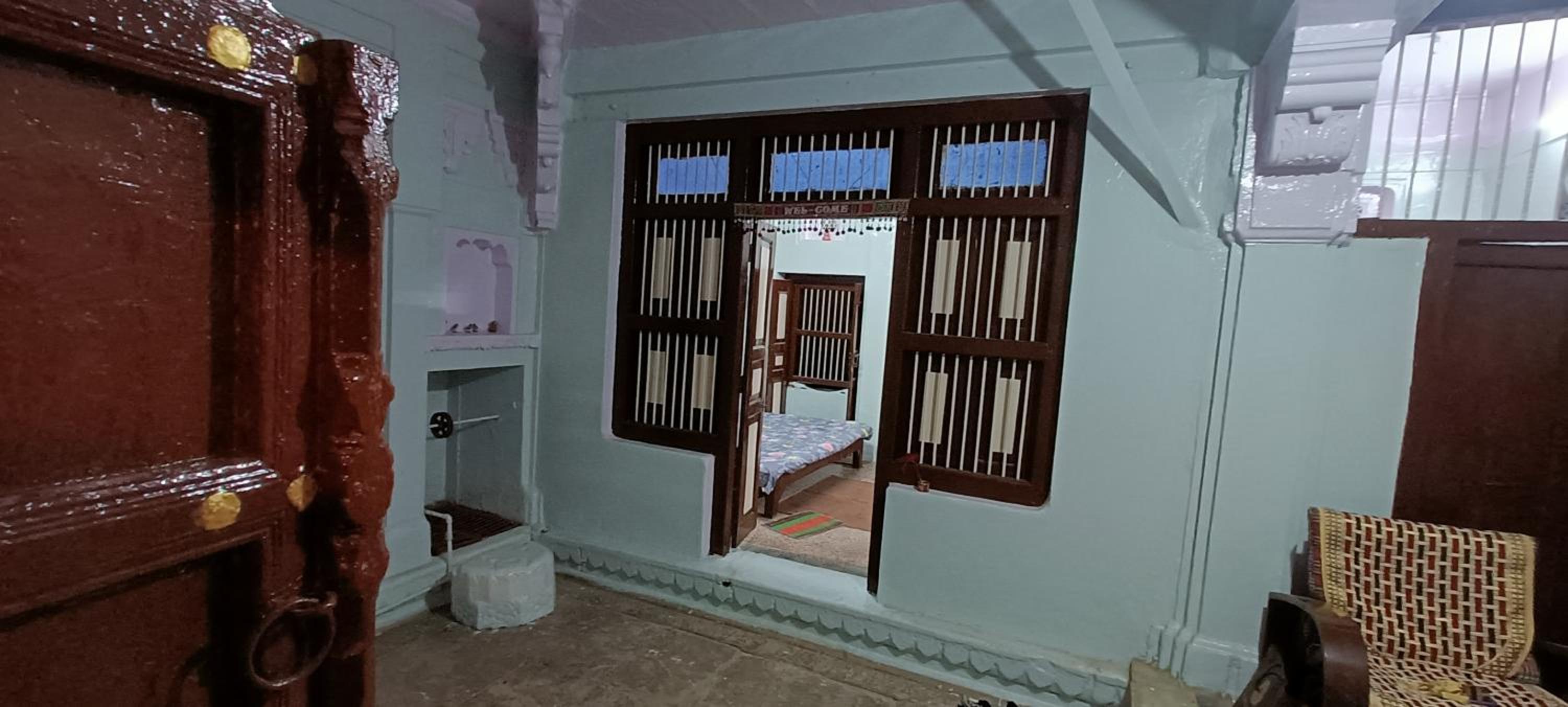 Feel Aesthetic Kashi Home Stay view 5