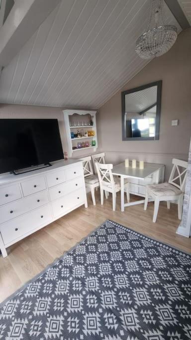 No. 4 Sunny Lodge By The Sea view 5