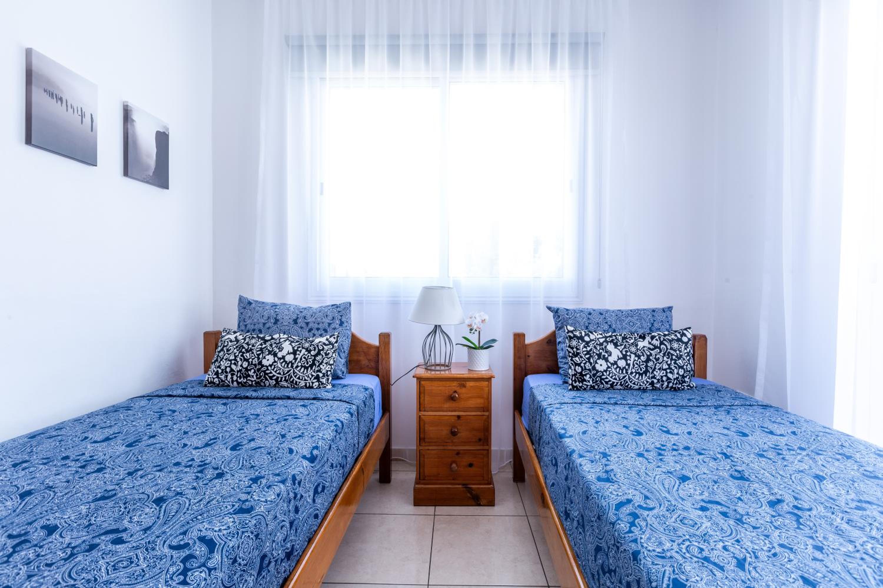 Beautiful 2 bed apartment in Paphos Cyprus