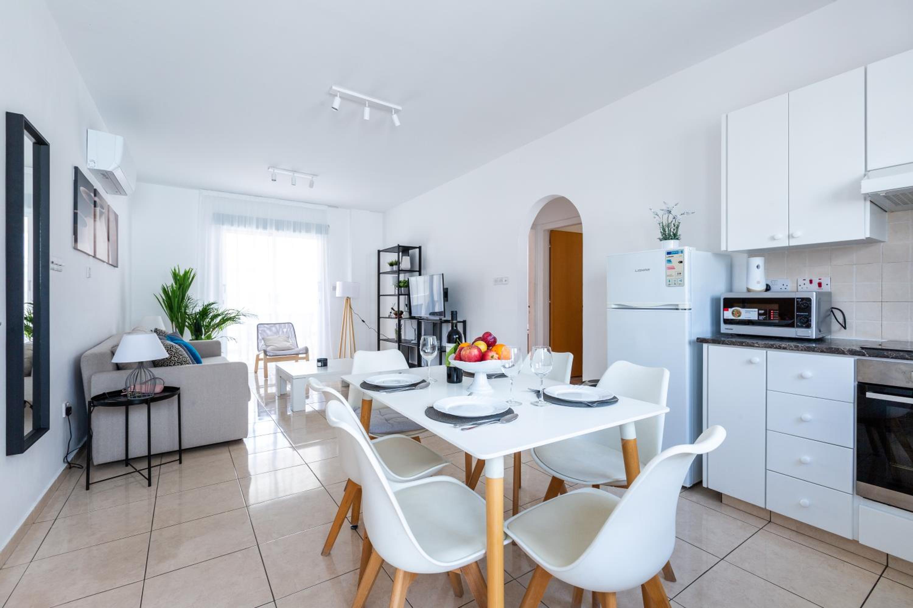 Beautiful 2 bed apartment in Paphos Cyprus