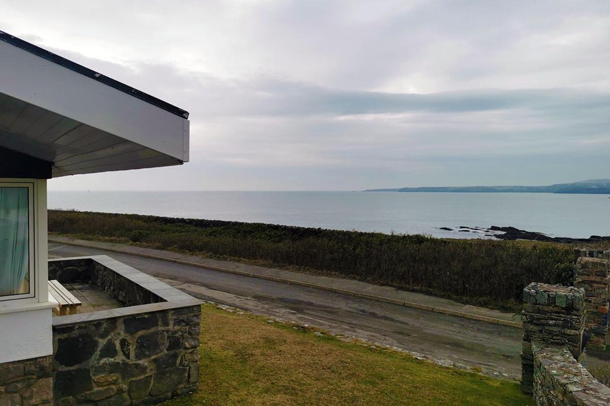 Sea-Views-3 Bed-Detached Bungalow-Secure Garden-Trearddur Bay view 3