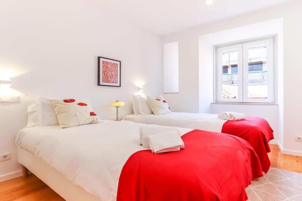 Outstanding Santos Spacious 2 Bedroom Apt w AC view 3
