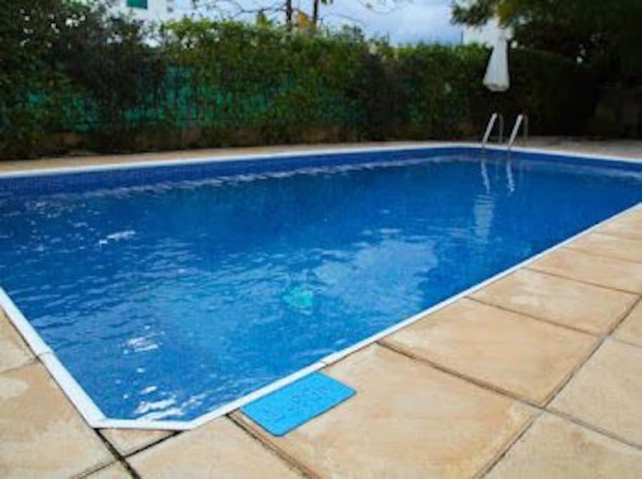 Beautiful villa five minutes from Coral Bay beach!