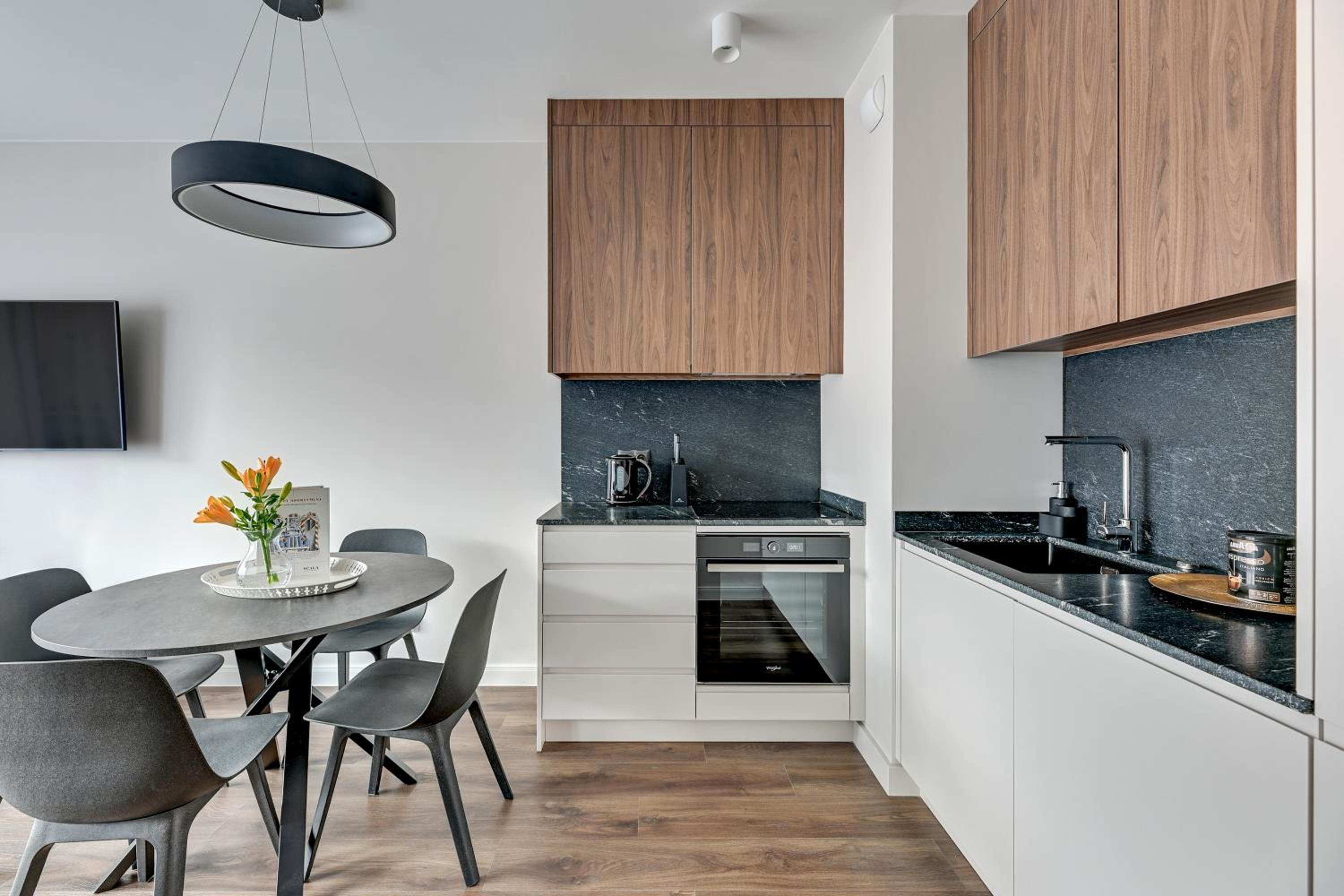 Scala City Center Apartments & Studio by Lion Apartments