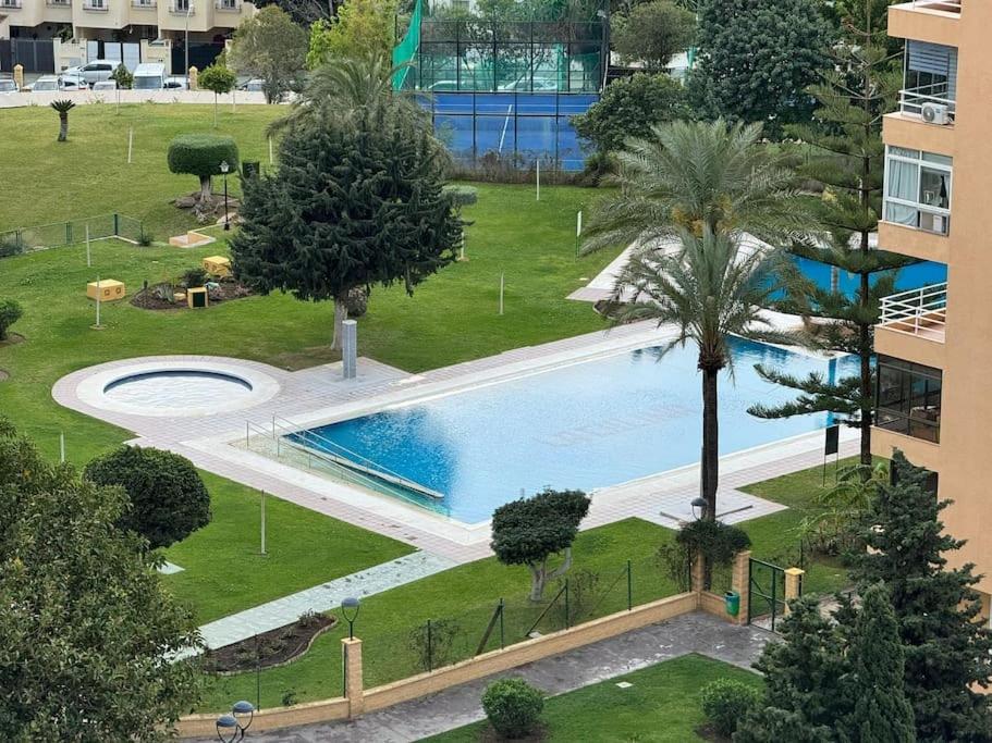 Acogedor apartamento con vistas al mar y montaña