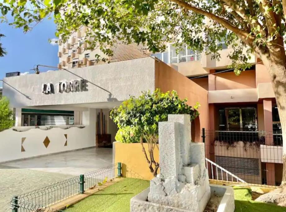 Acogedor apartamento con vistas al mar y montaña